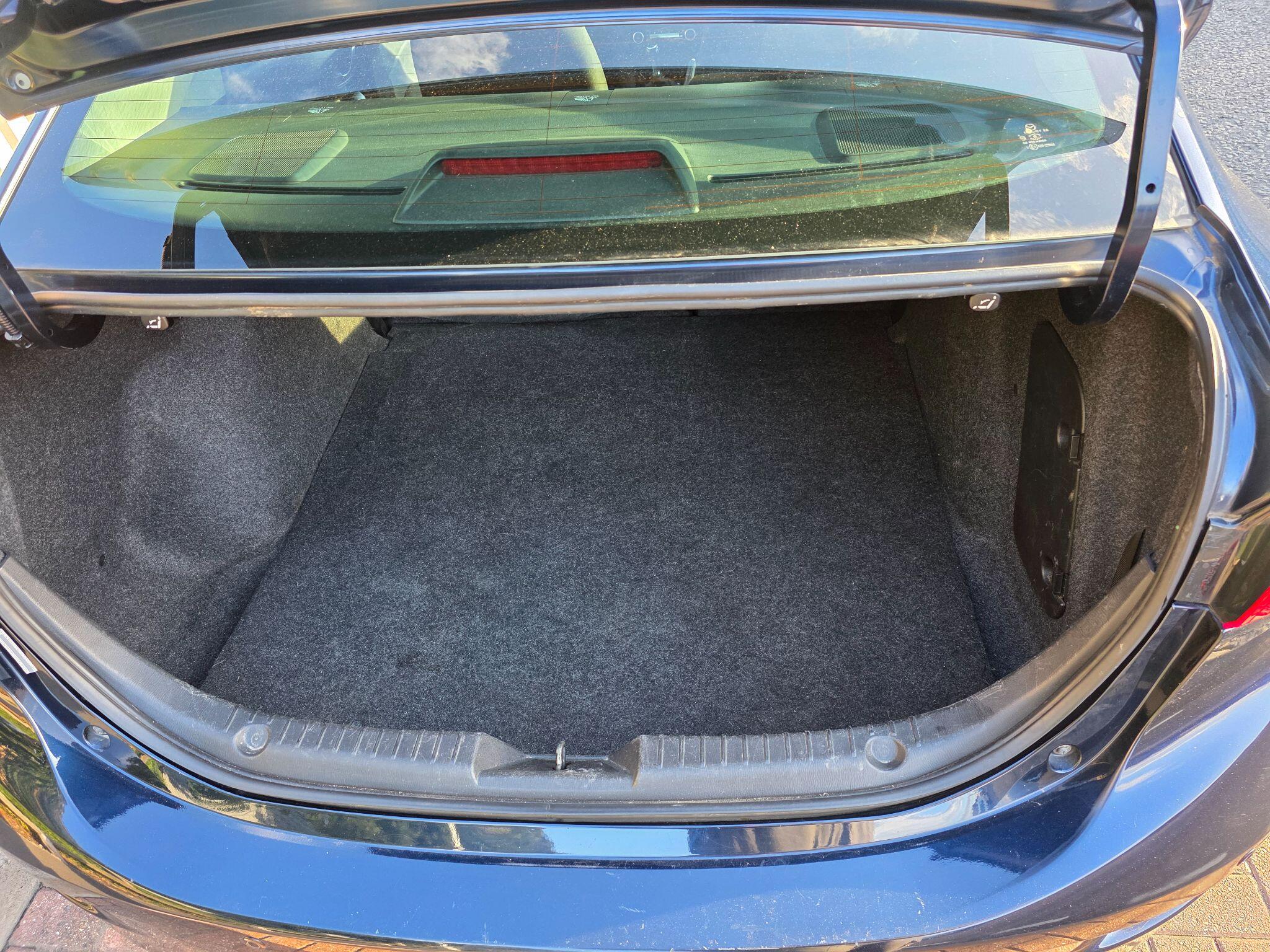 Mazda Mazda3 view 6
