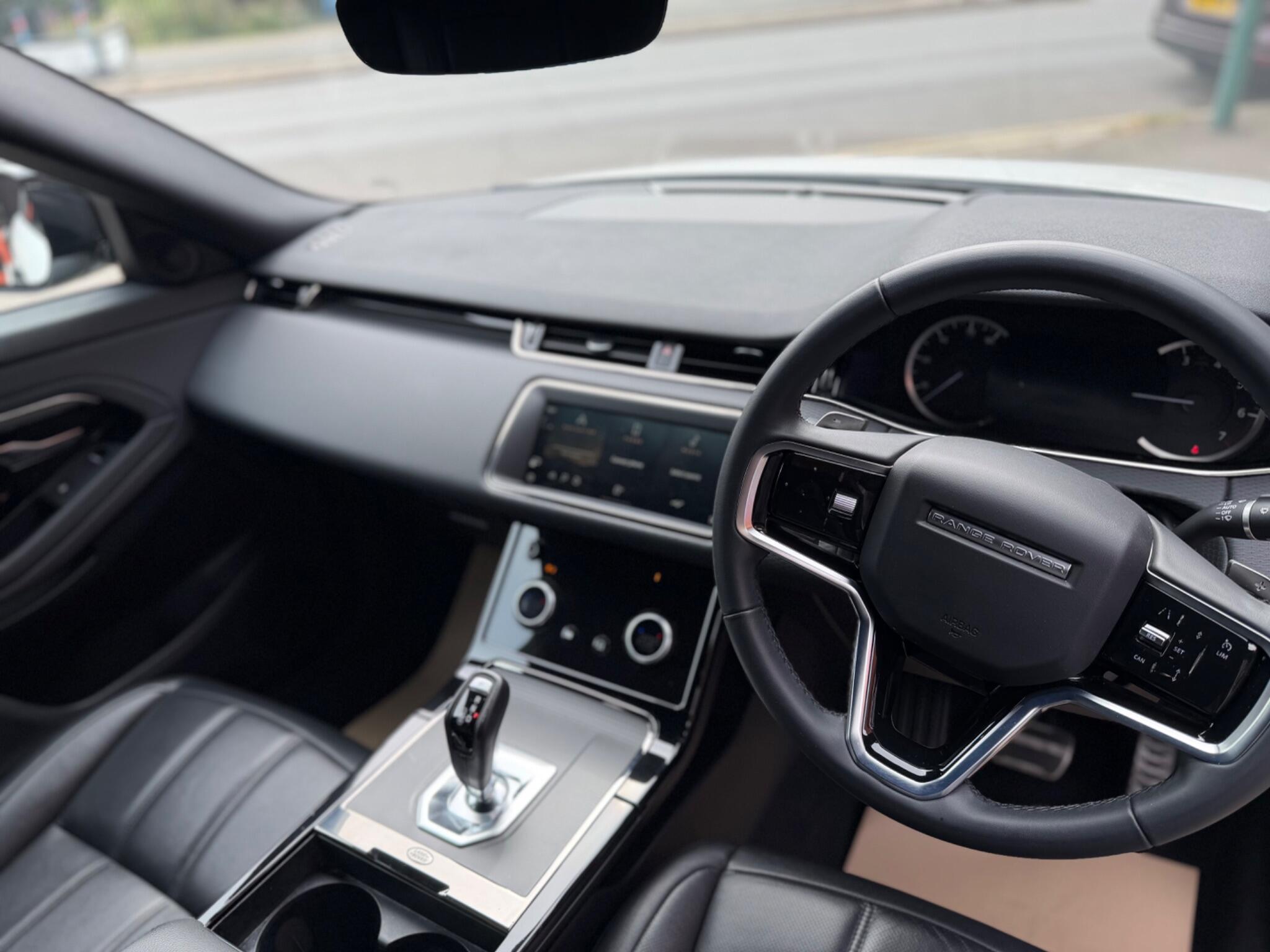 Land Rover Range Rover Evoque view 27