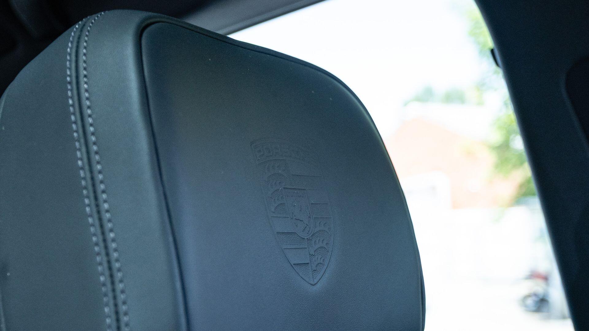 Porsche Macan view 29