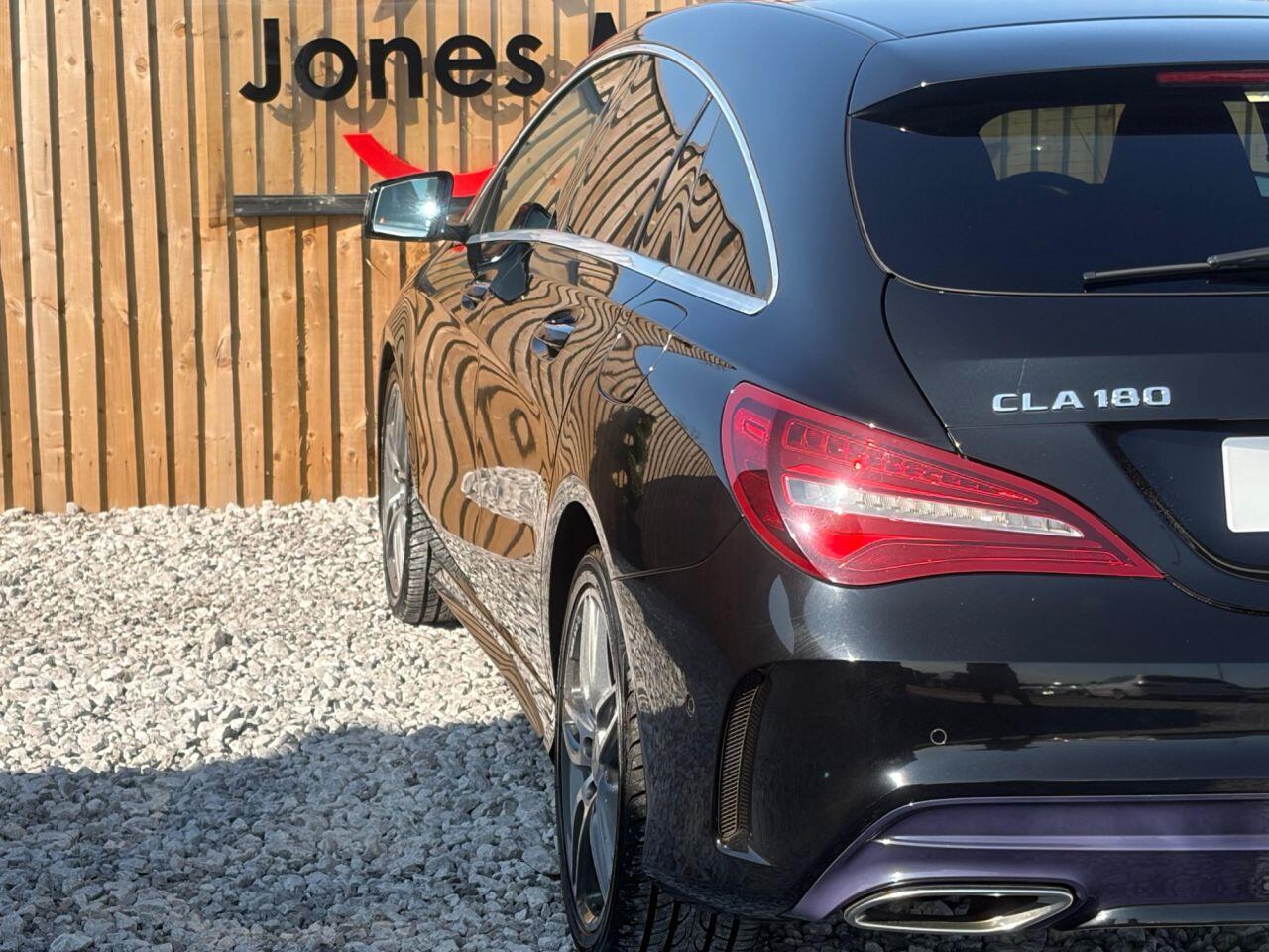 Mercedes-Benz Cla view 13