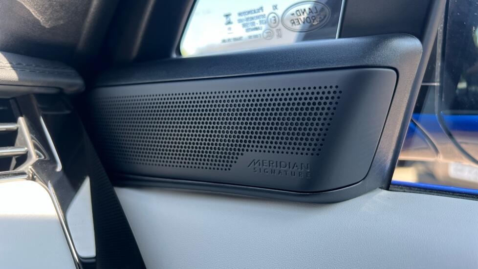 Land Rover Range Rover Sport view 24