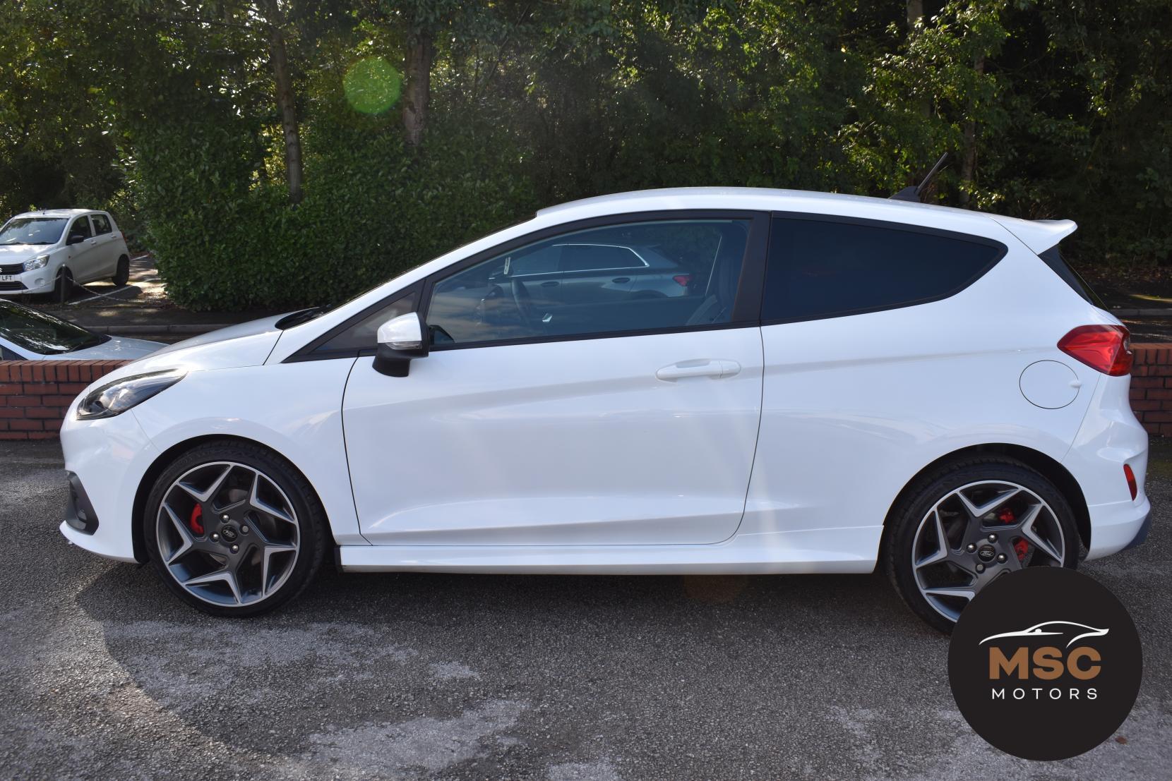Ford Fiesta view 9