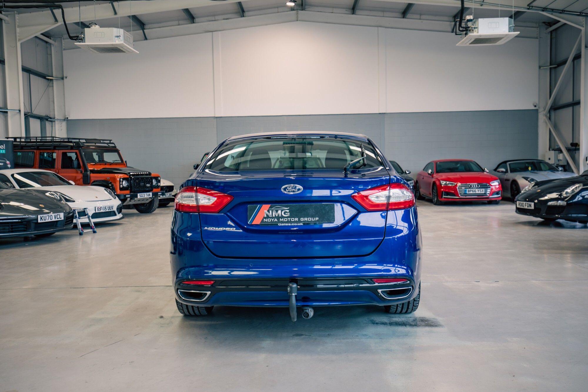 Ford Mondeo view 27
