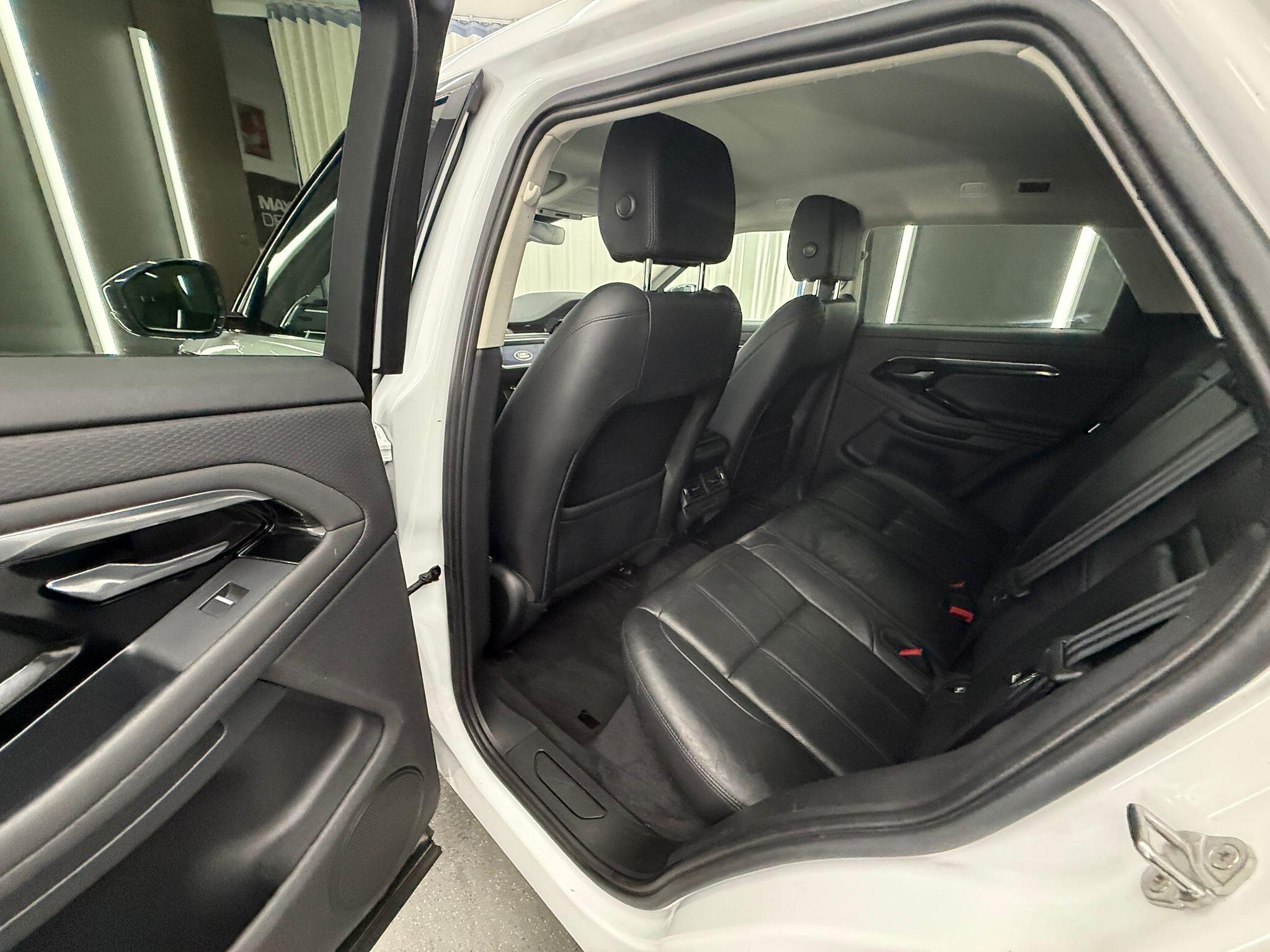 Land Rover Range Rover Evoque view 25