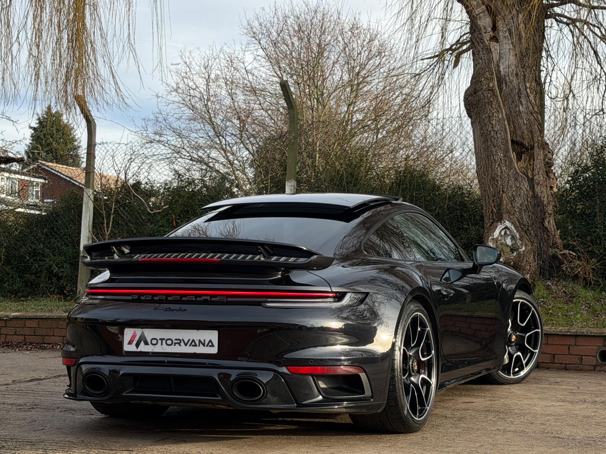 Porsche 911 view 21