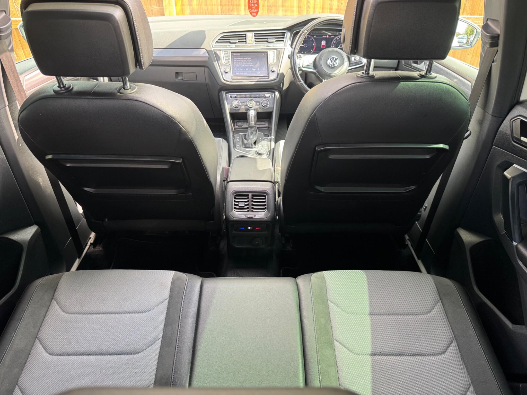 Volkswagen Tiguan view 28