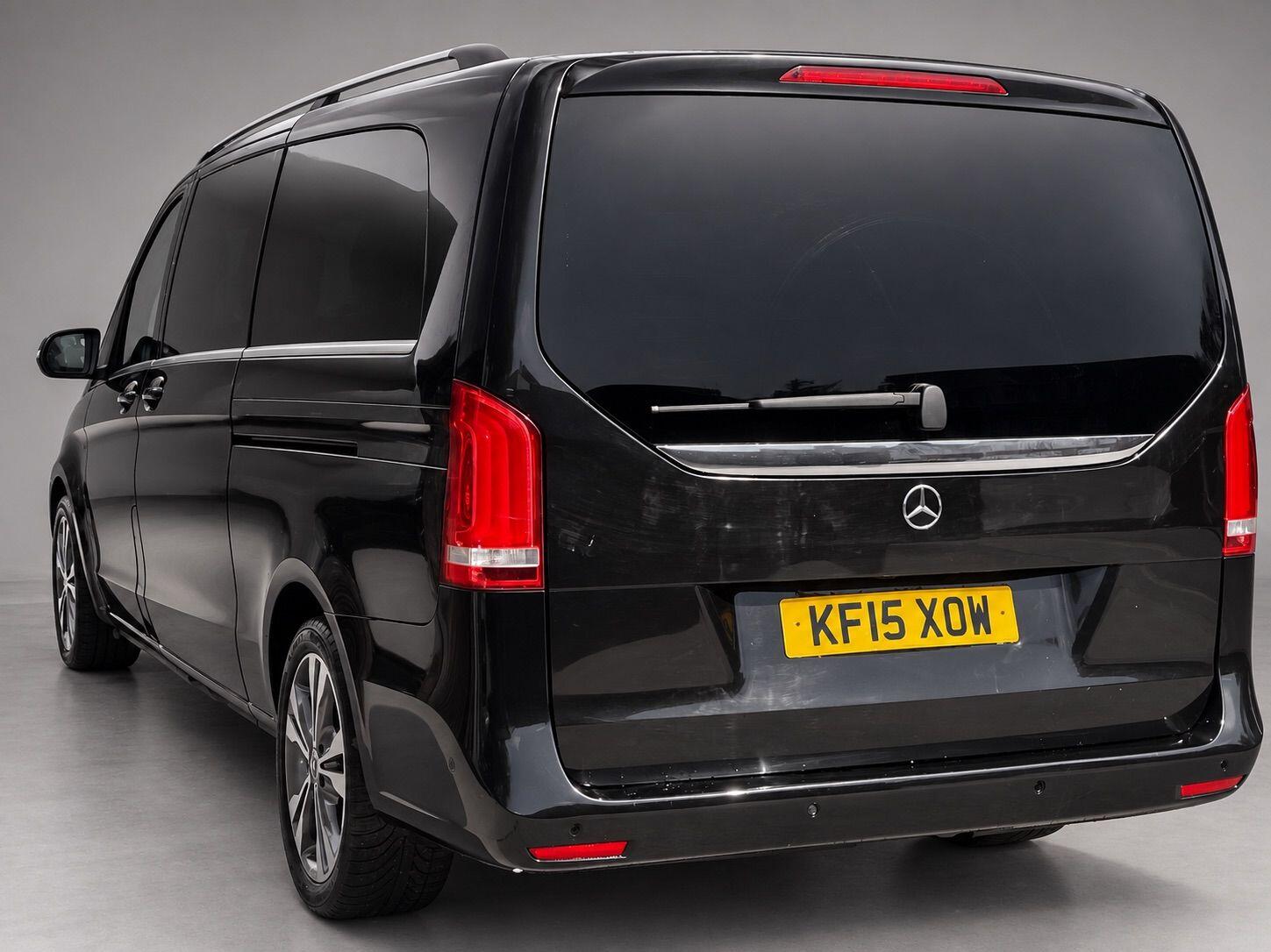 Mercedes-Benz V-Class view 11