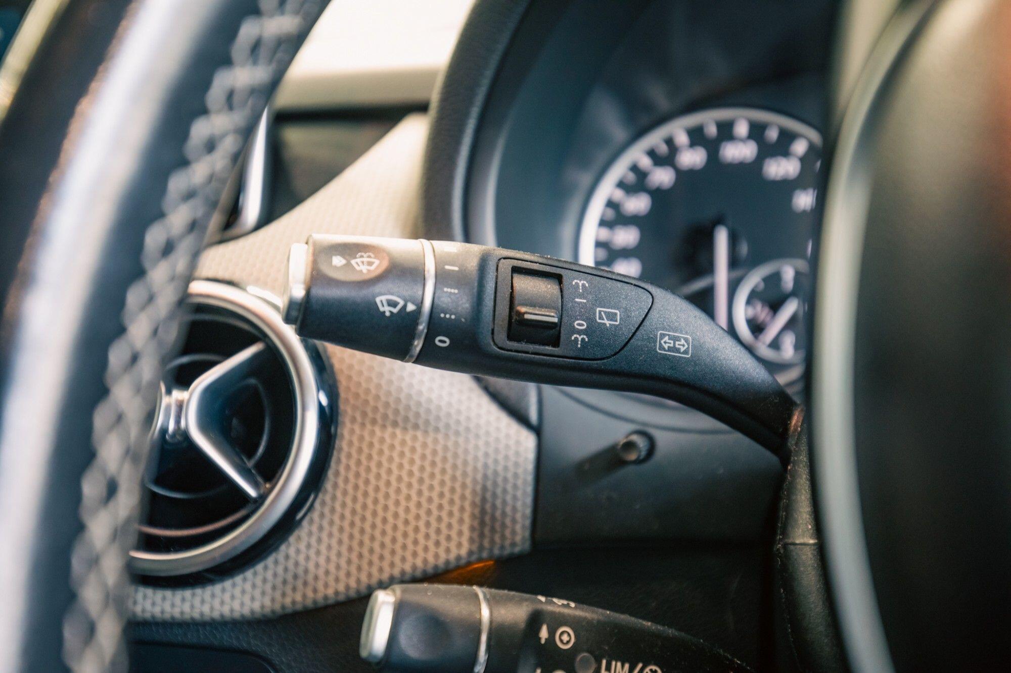 Mercedes-Benz B-Class view 13