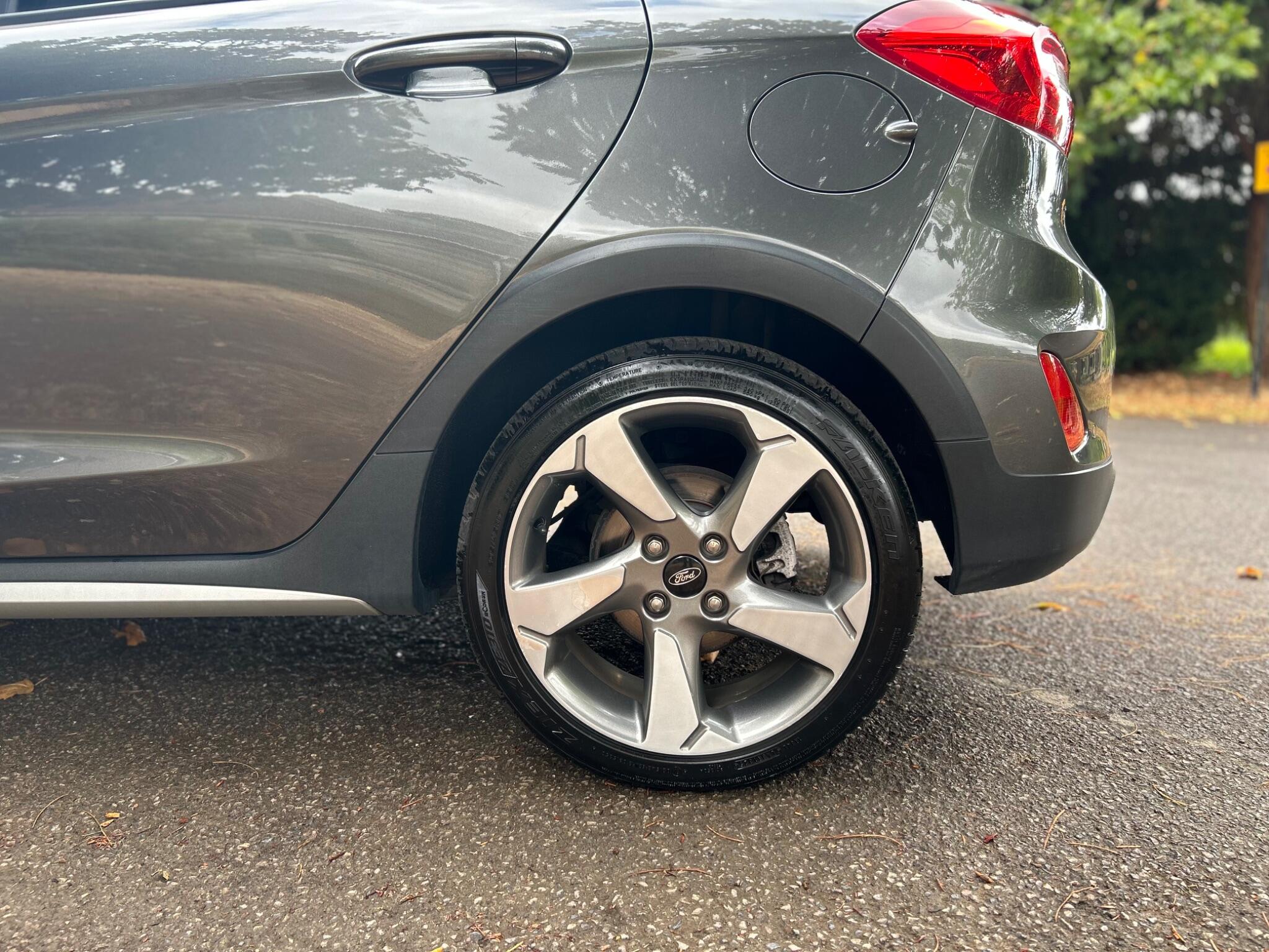 Ford Fiesta view 34