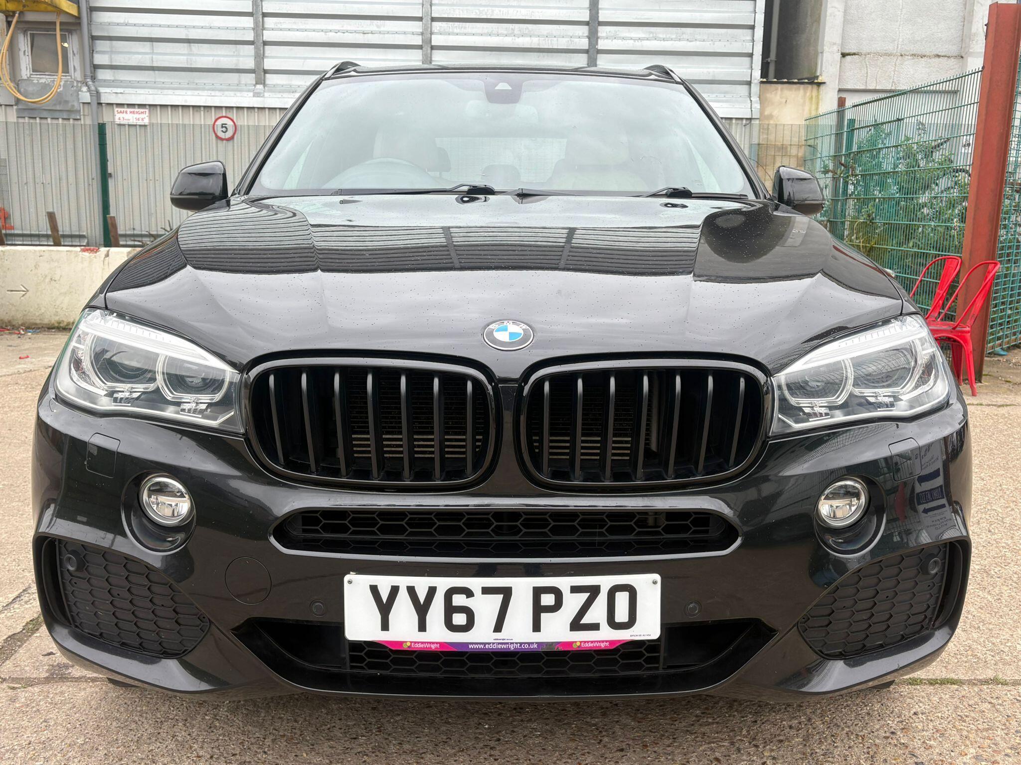 BMW X5 view 13