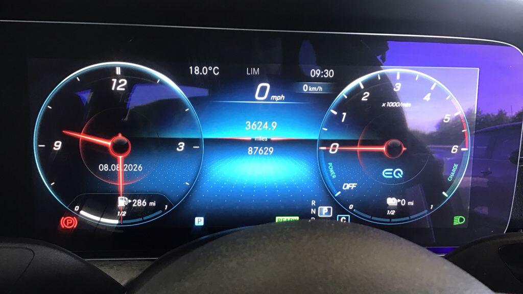 Mercedes-Benz E-Class view 11