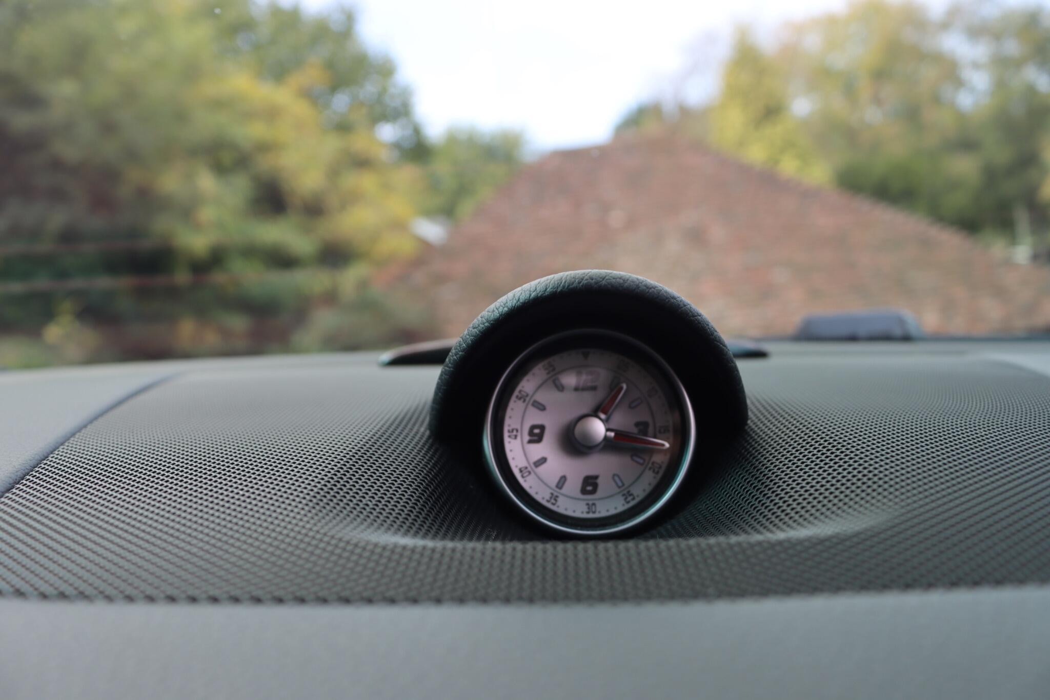 Mercedes-Benz SL view 53