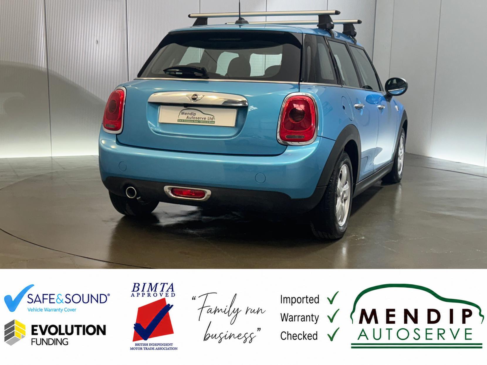 Mini Hatch view 24