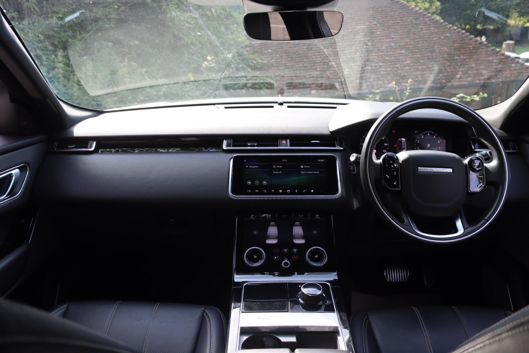 Land Rover Range Rover Velar view 8