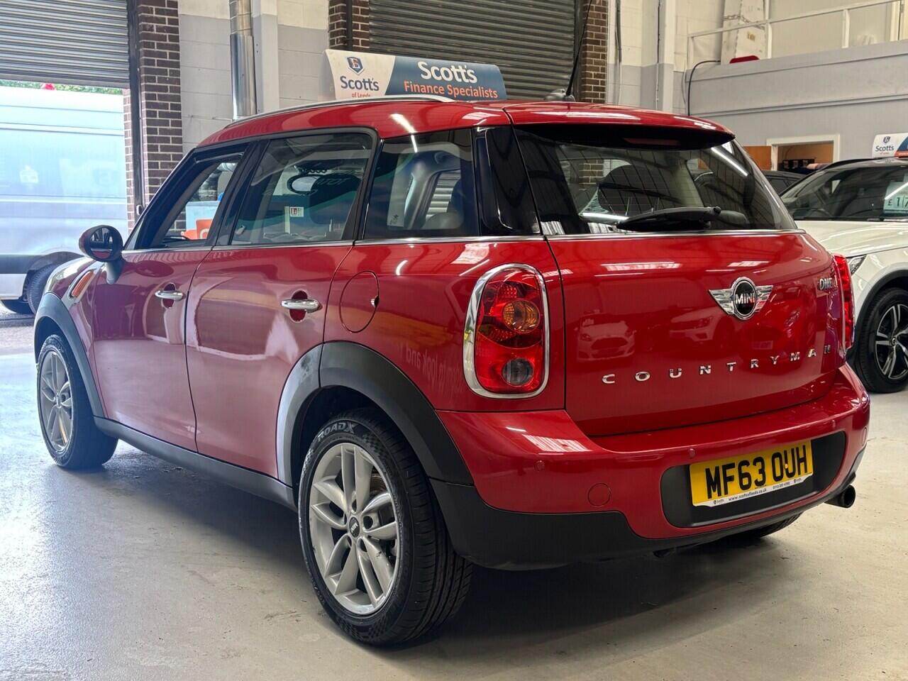 MINI Countryman view 7