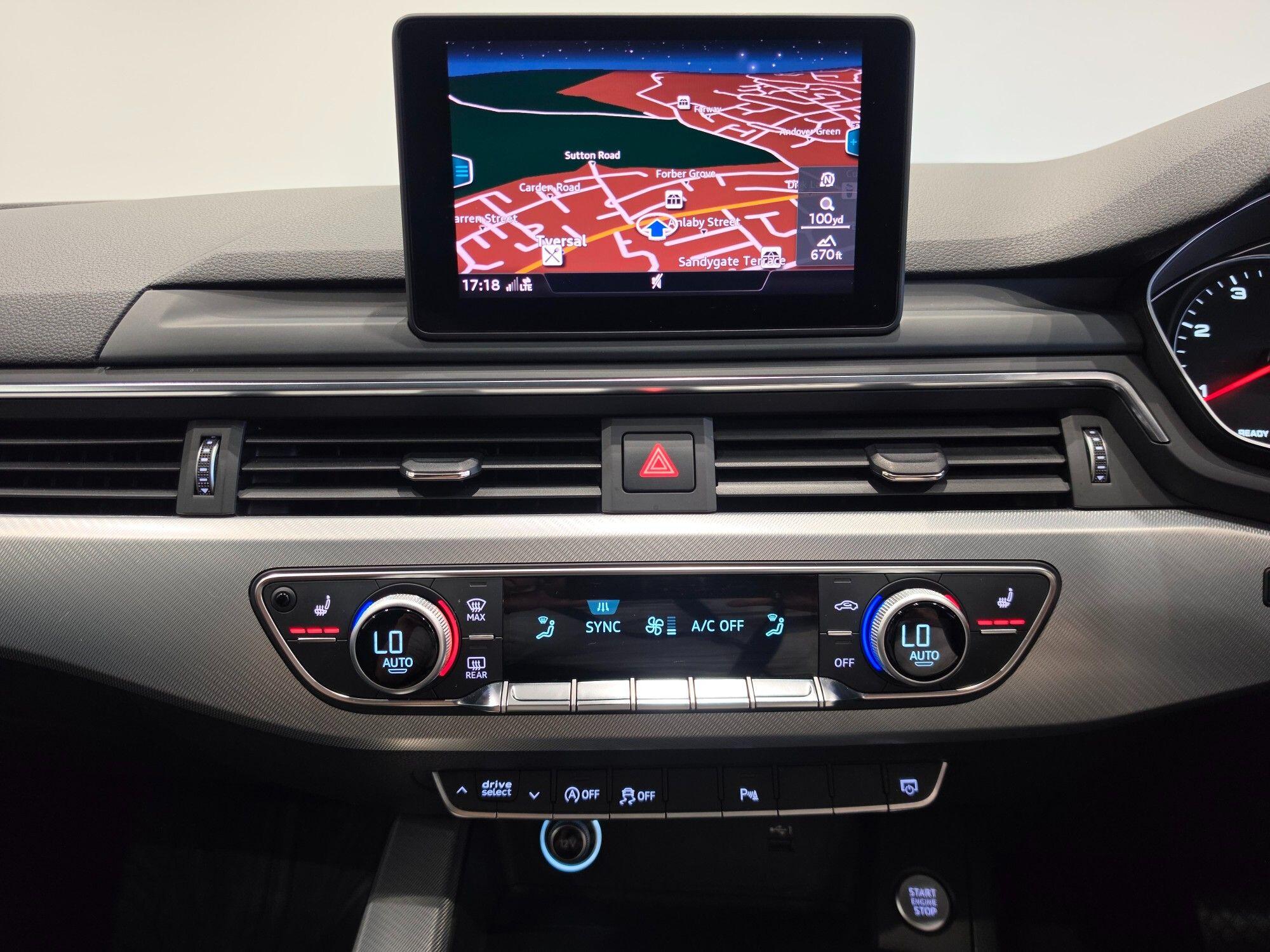 Audi A4 view 24