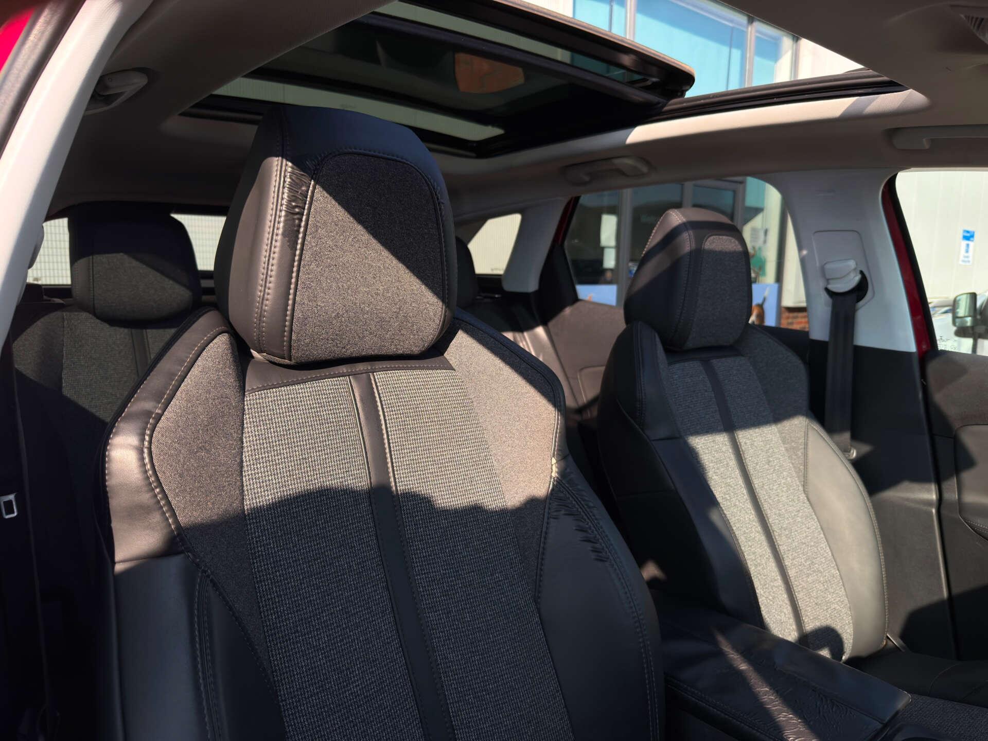 Peugeot 3008 view 14