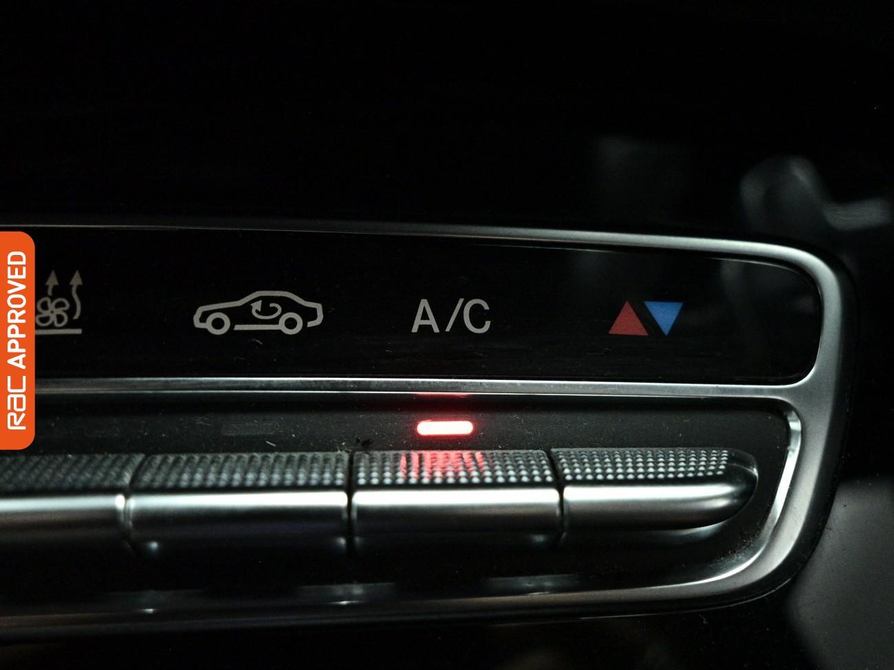 Mercedes-Benz EQC view 22