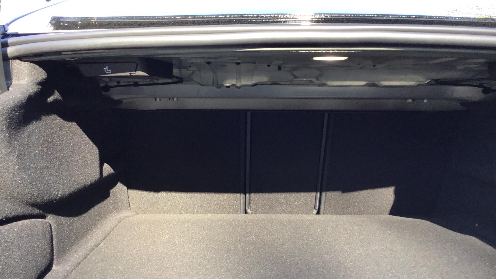 BMW 2 Series view 36