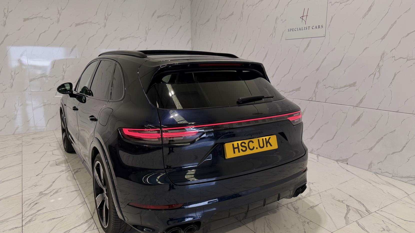 Porsche Cayenne view 49