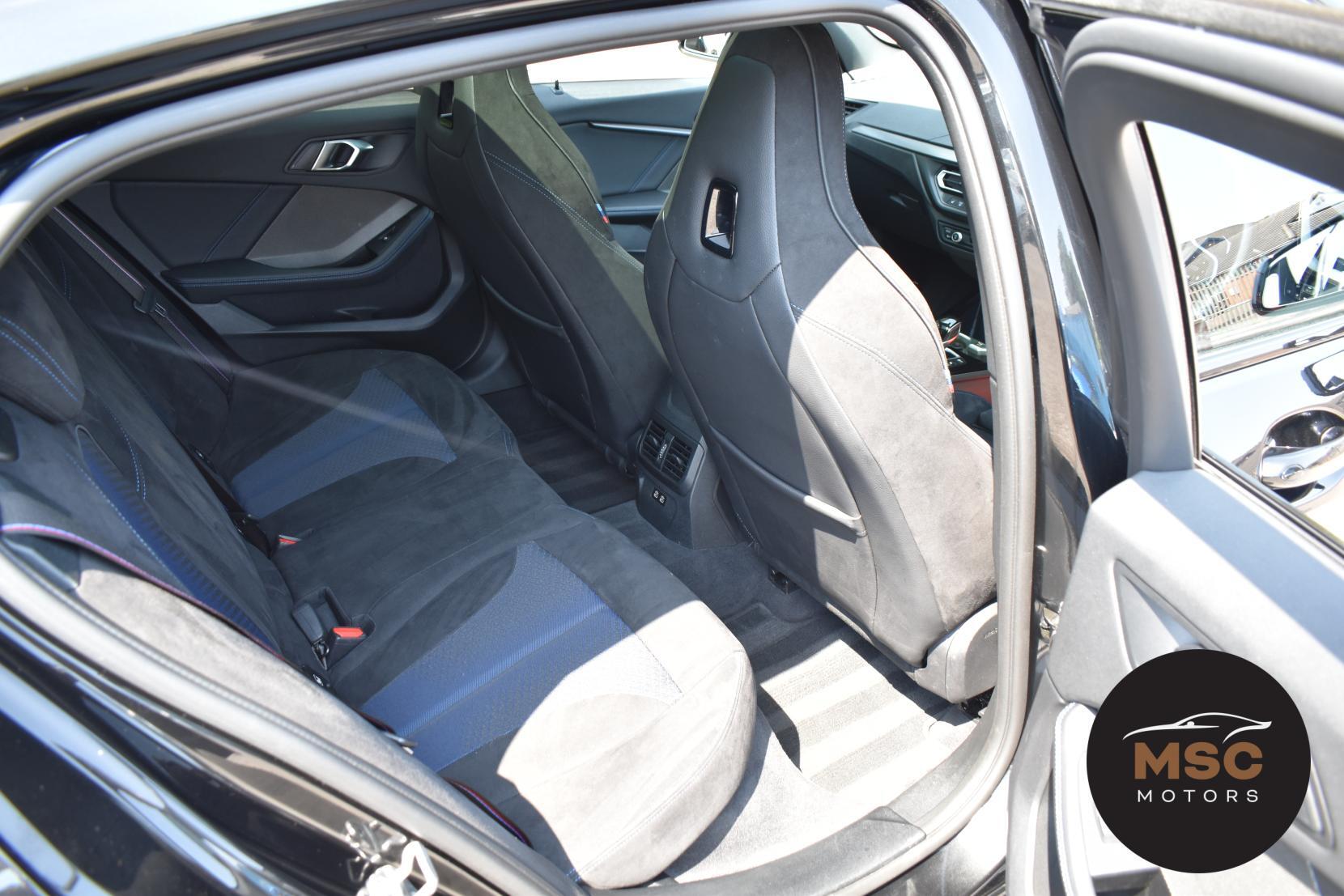BMW 1 Series view 44