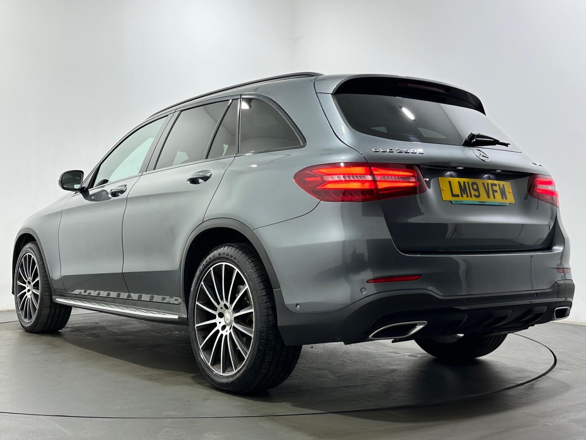 Mercedes-Benz GLC view 50