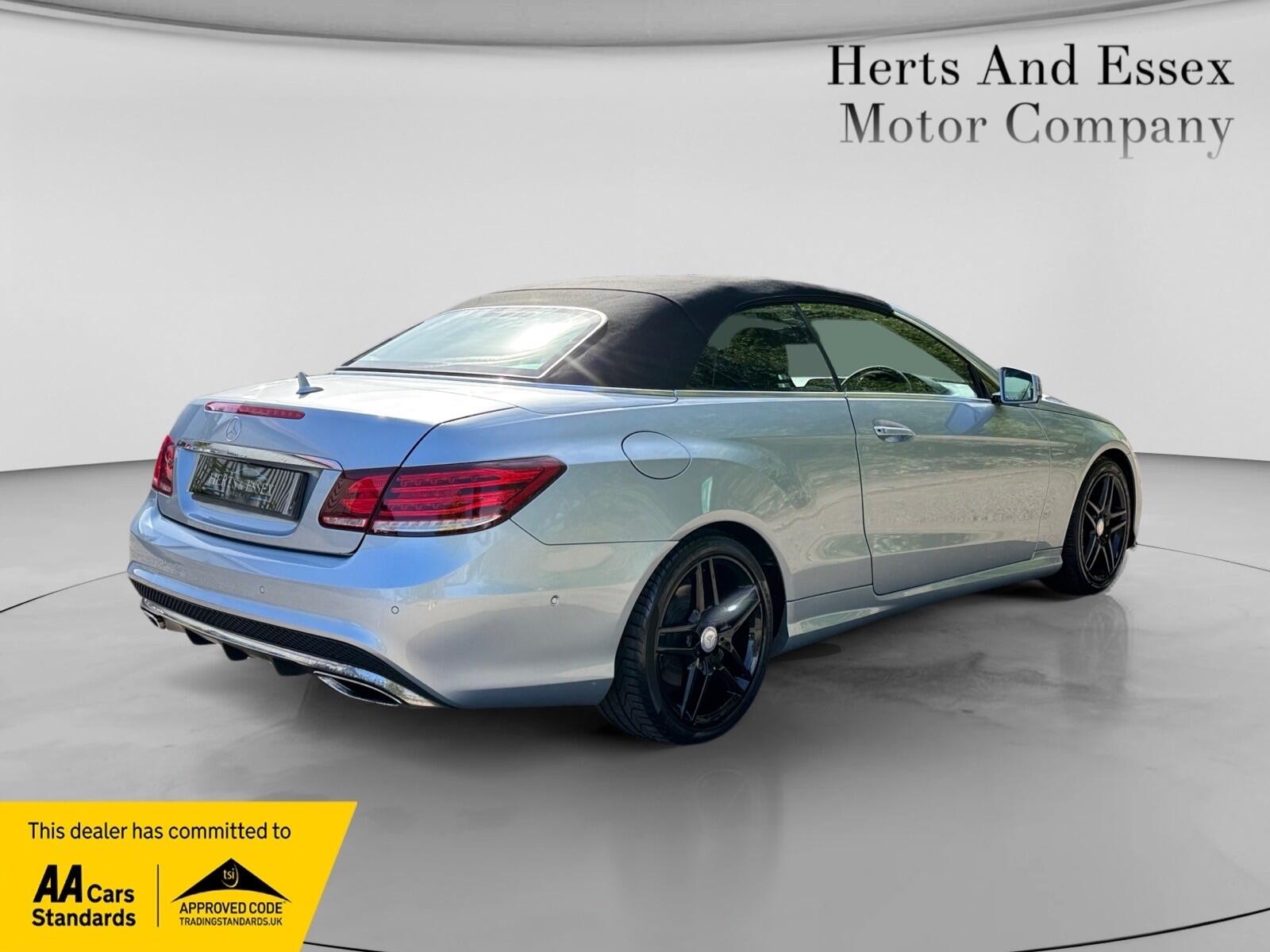 Mercedes-Benz E-Class view 9