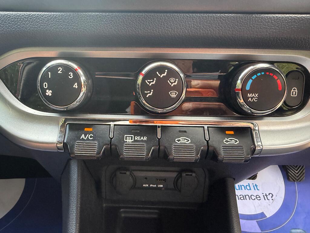 Kia Rio view 17