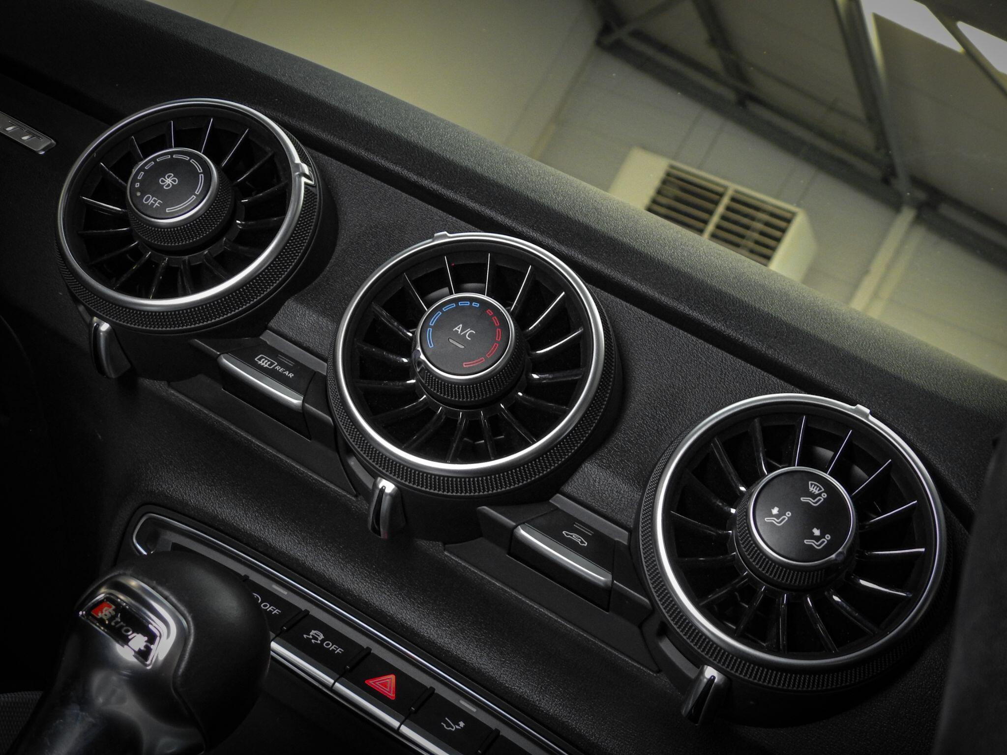 Audi TT view 27