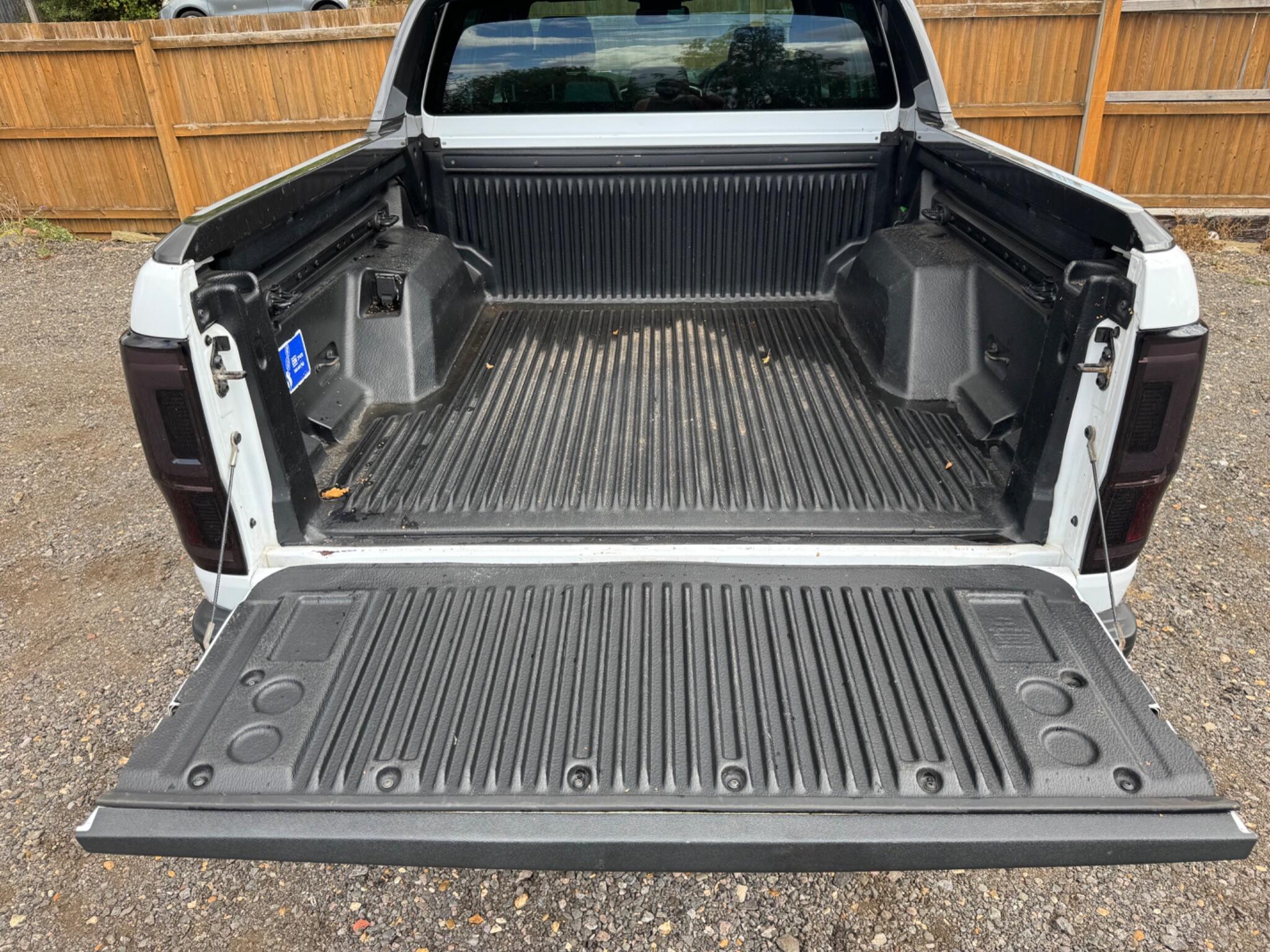 Ford Ranger view 50
