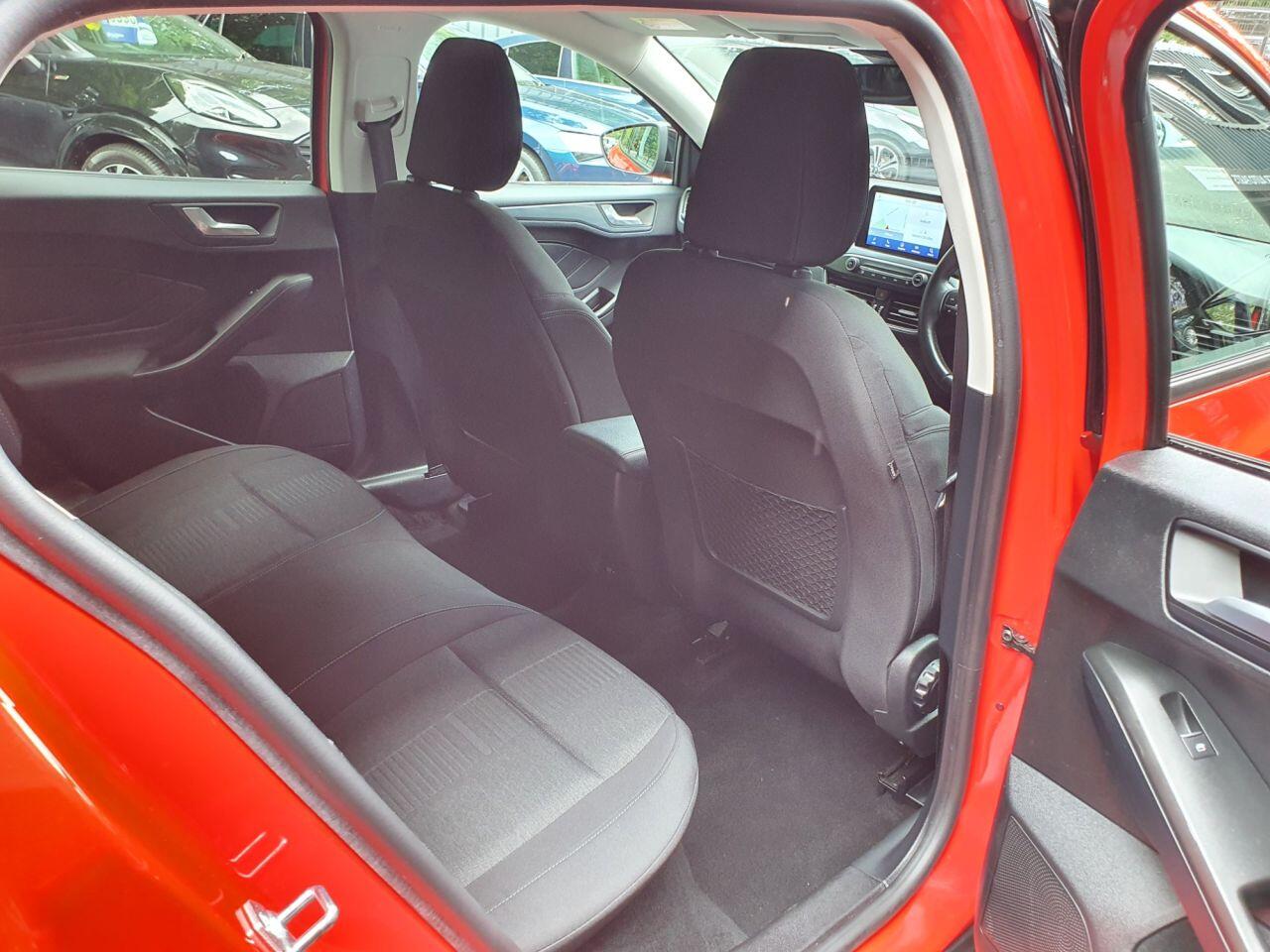 Ford Focus view 20