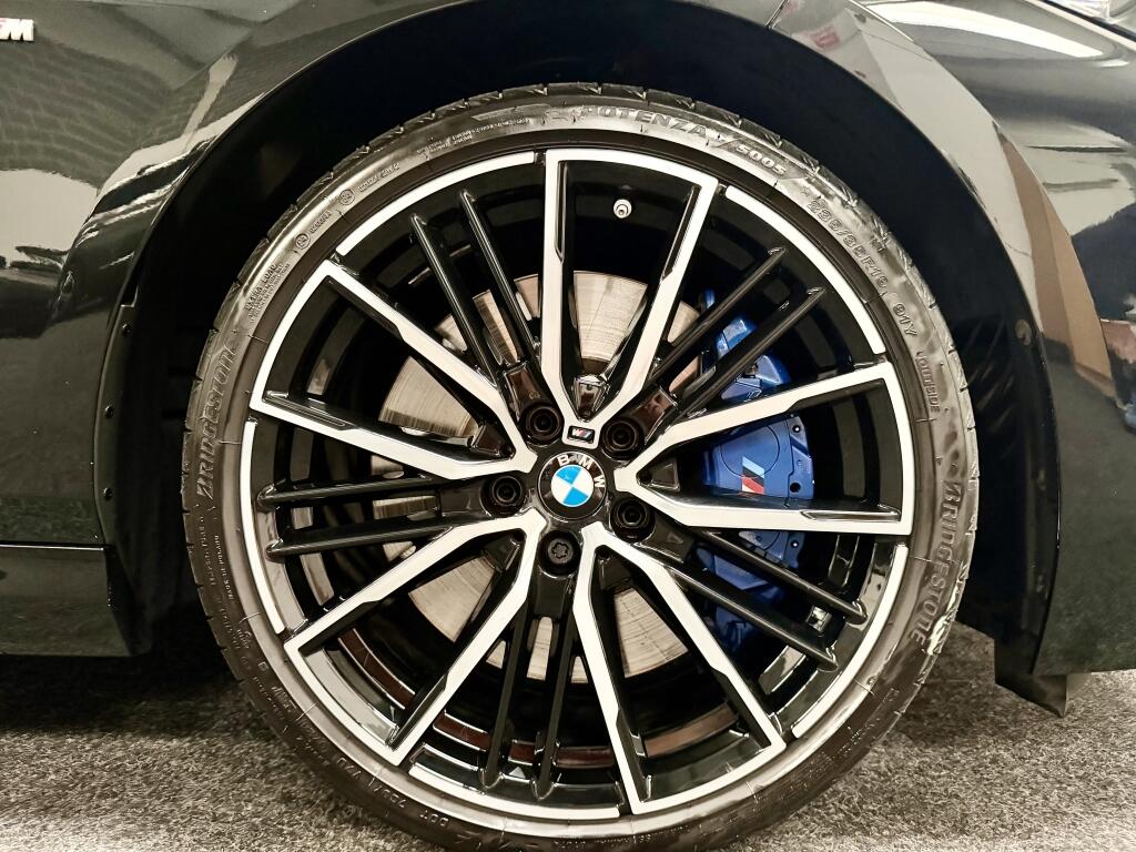 BMW 2 Series view 12