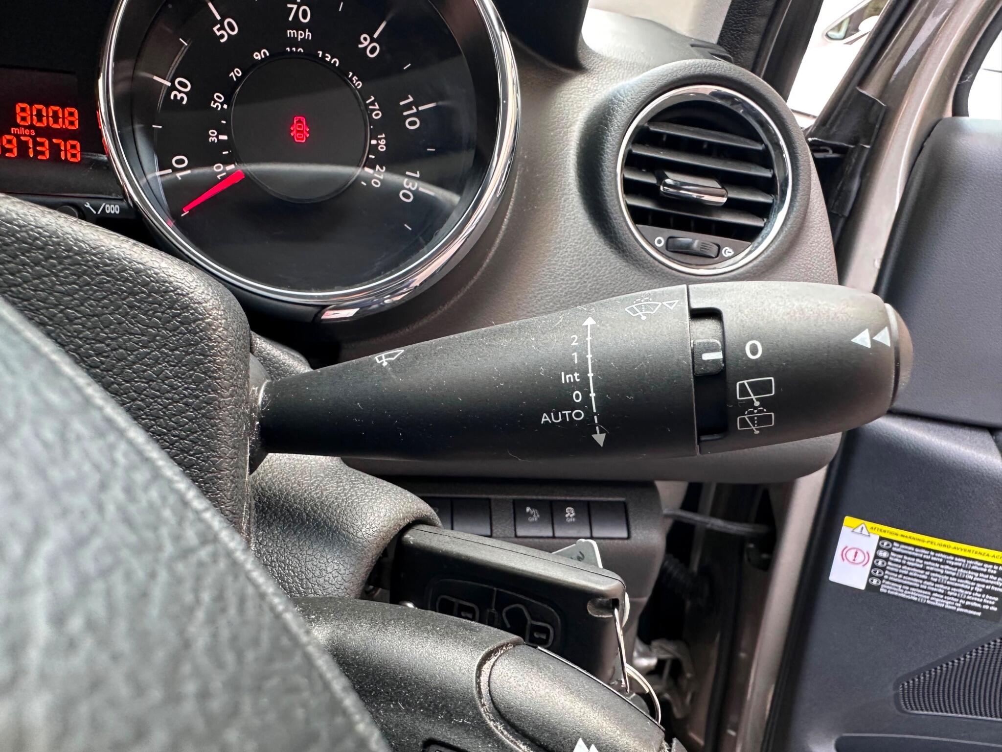 Peugeot 5008 view 31