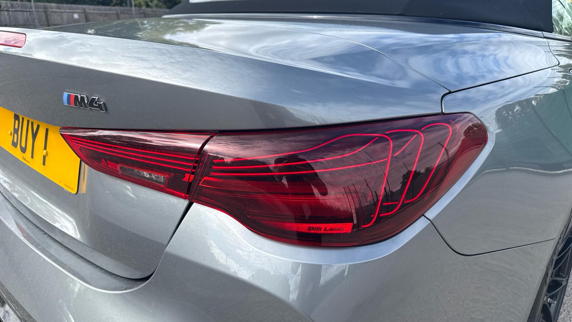 BMW M4 view 22