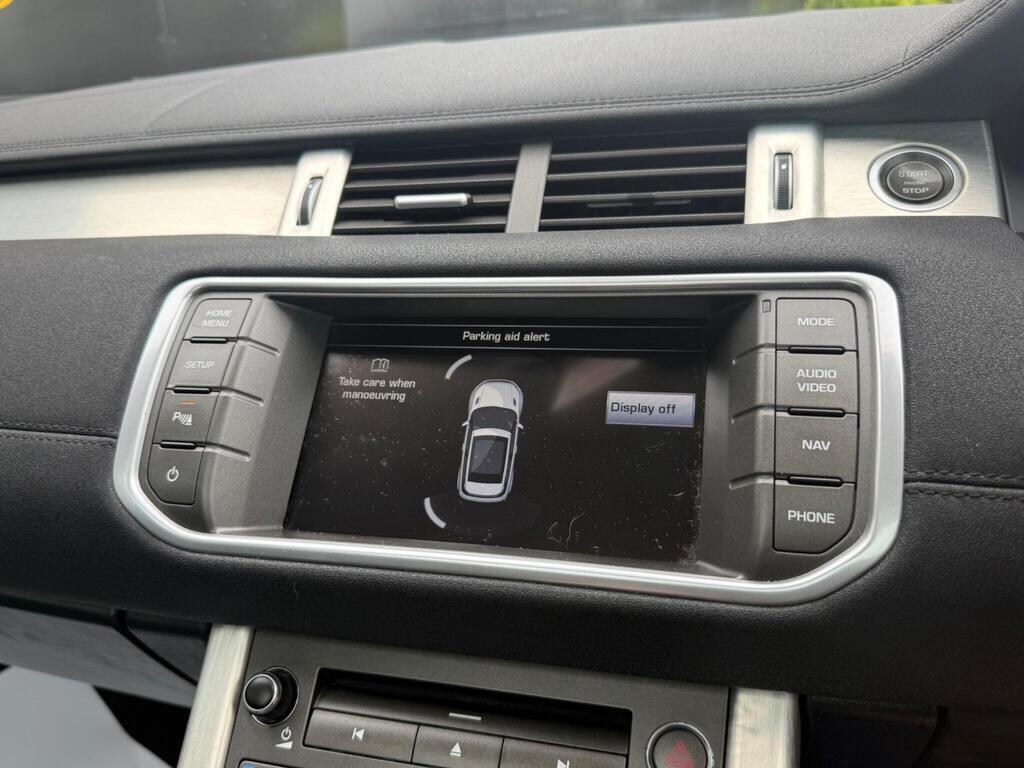 Land Rover Range Rover Evoque view 28