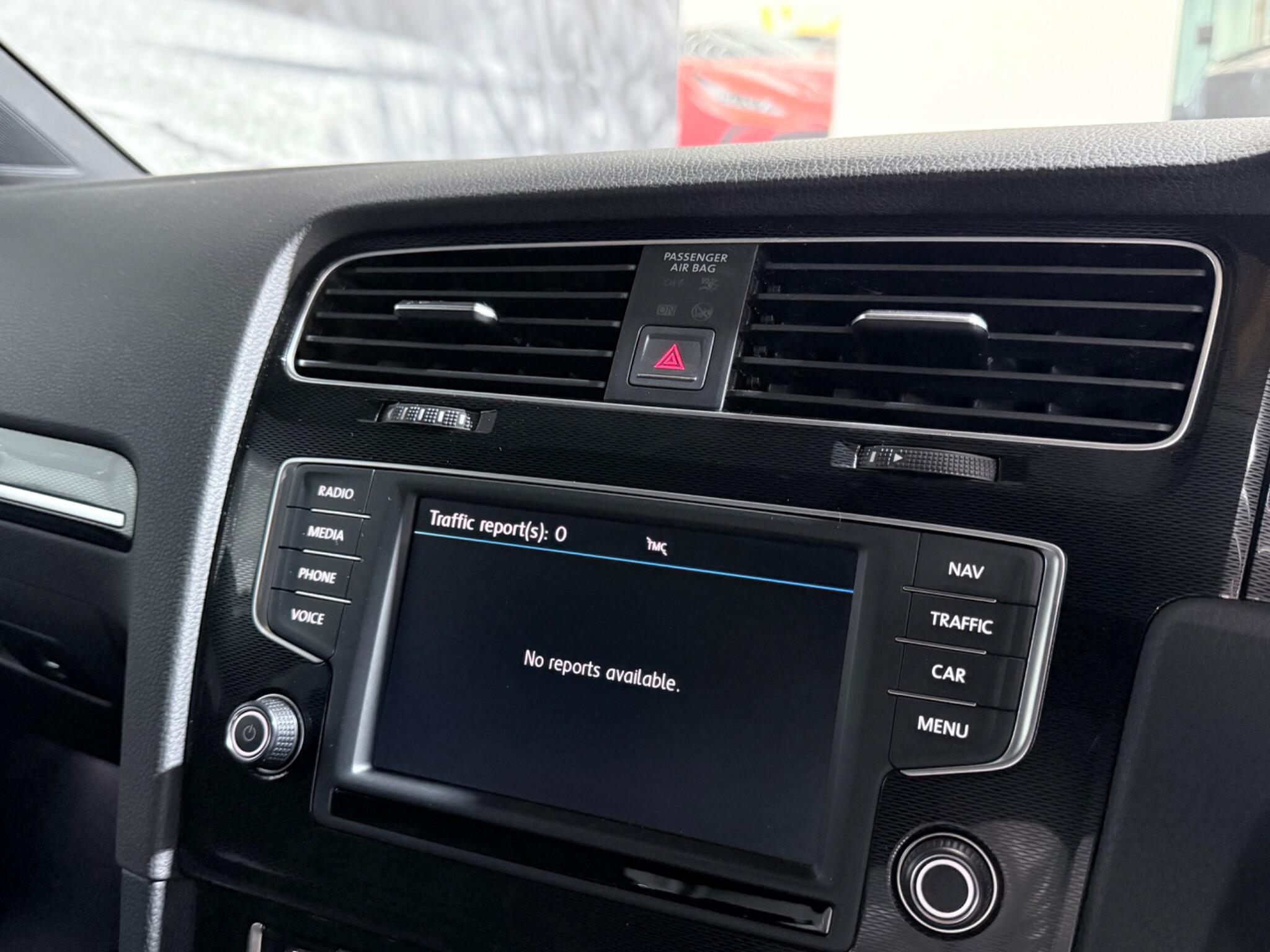 Volkswagen Golf view 46