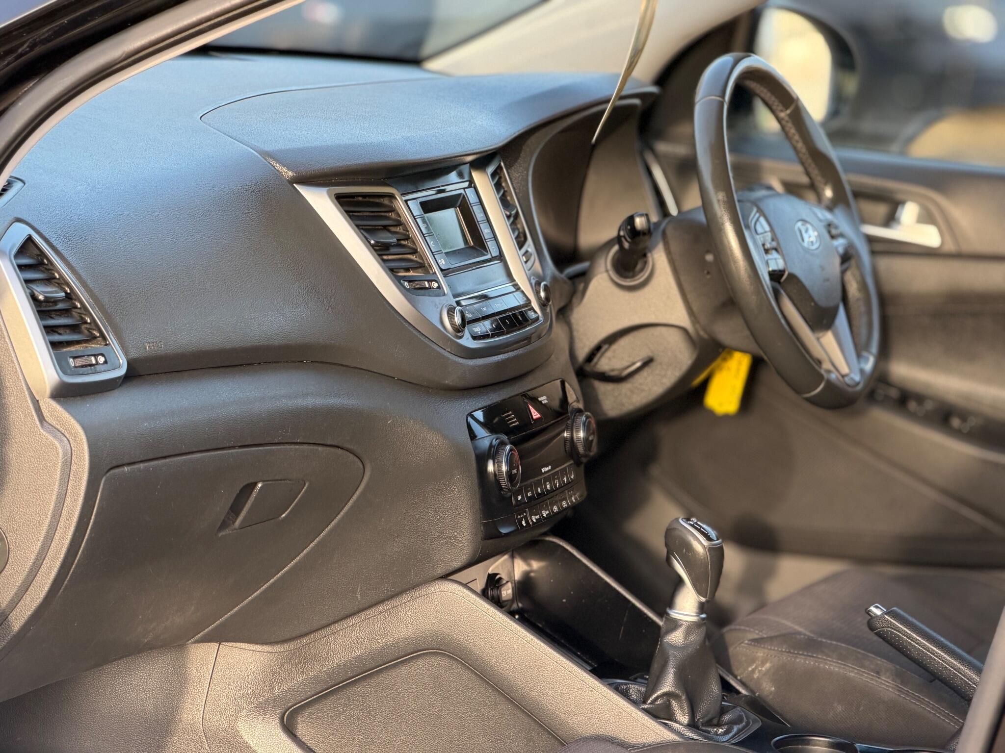 2016 Hyundai TUCSON 1.6 GDi Blue Drive SE Euro 6 (s/s) 5dr image 13