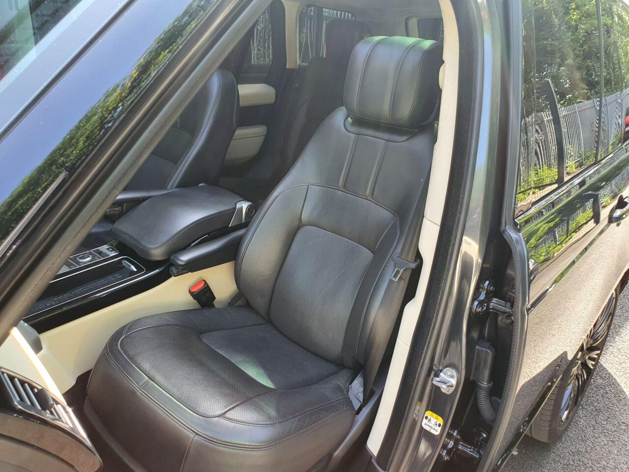 Land Rover Range Rover view 21