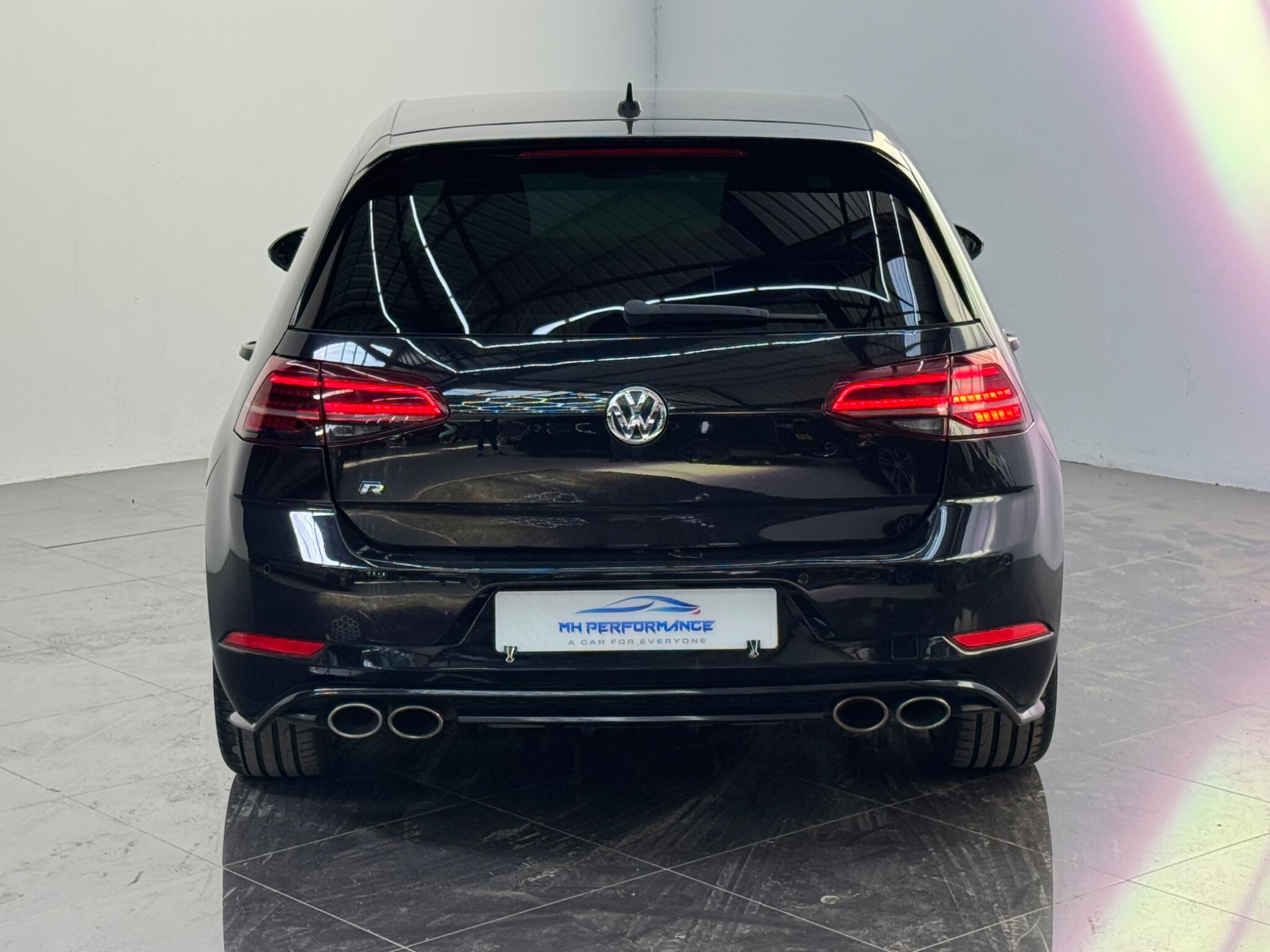 Volkswagen Golf view 34