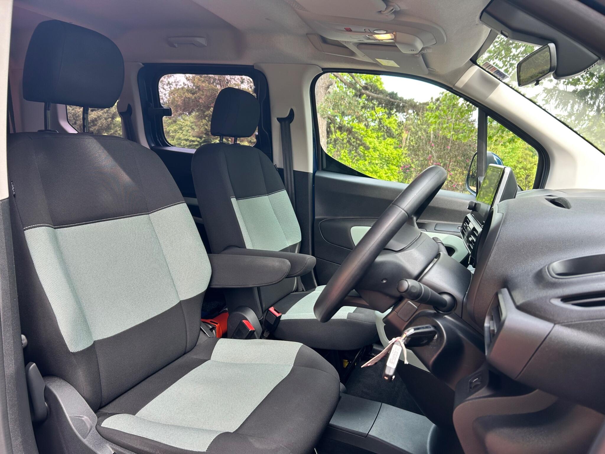 Citroen Berlingo view 5