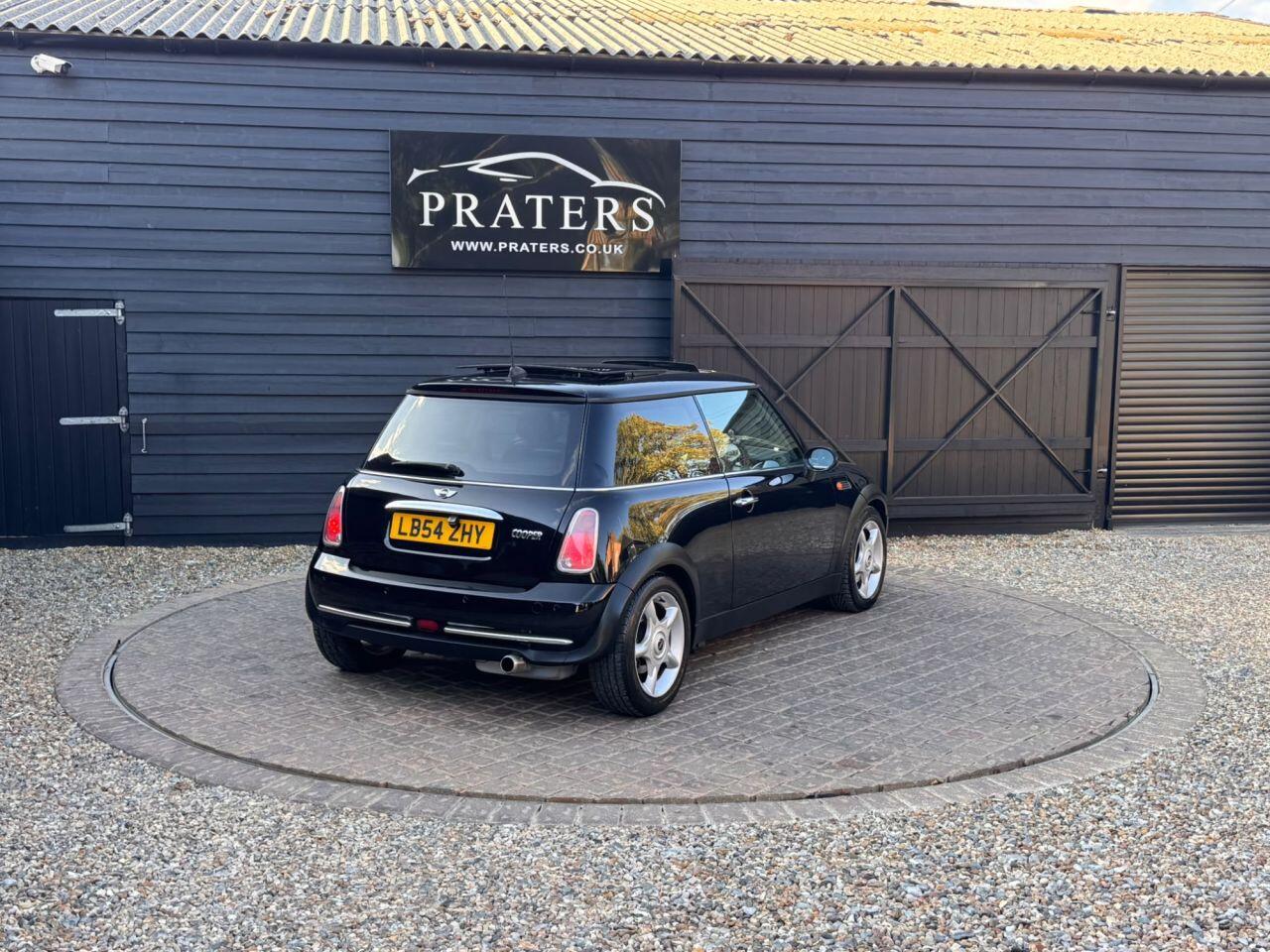 Mini Hatch view 20