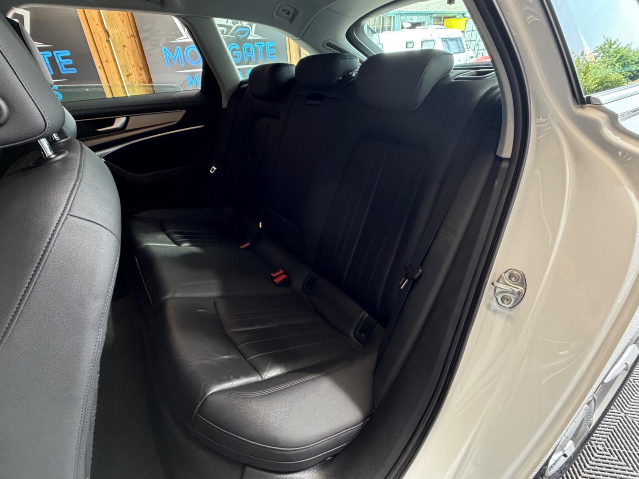 Audi A6 view 25
