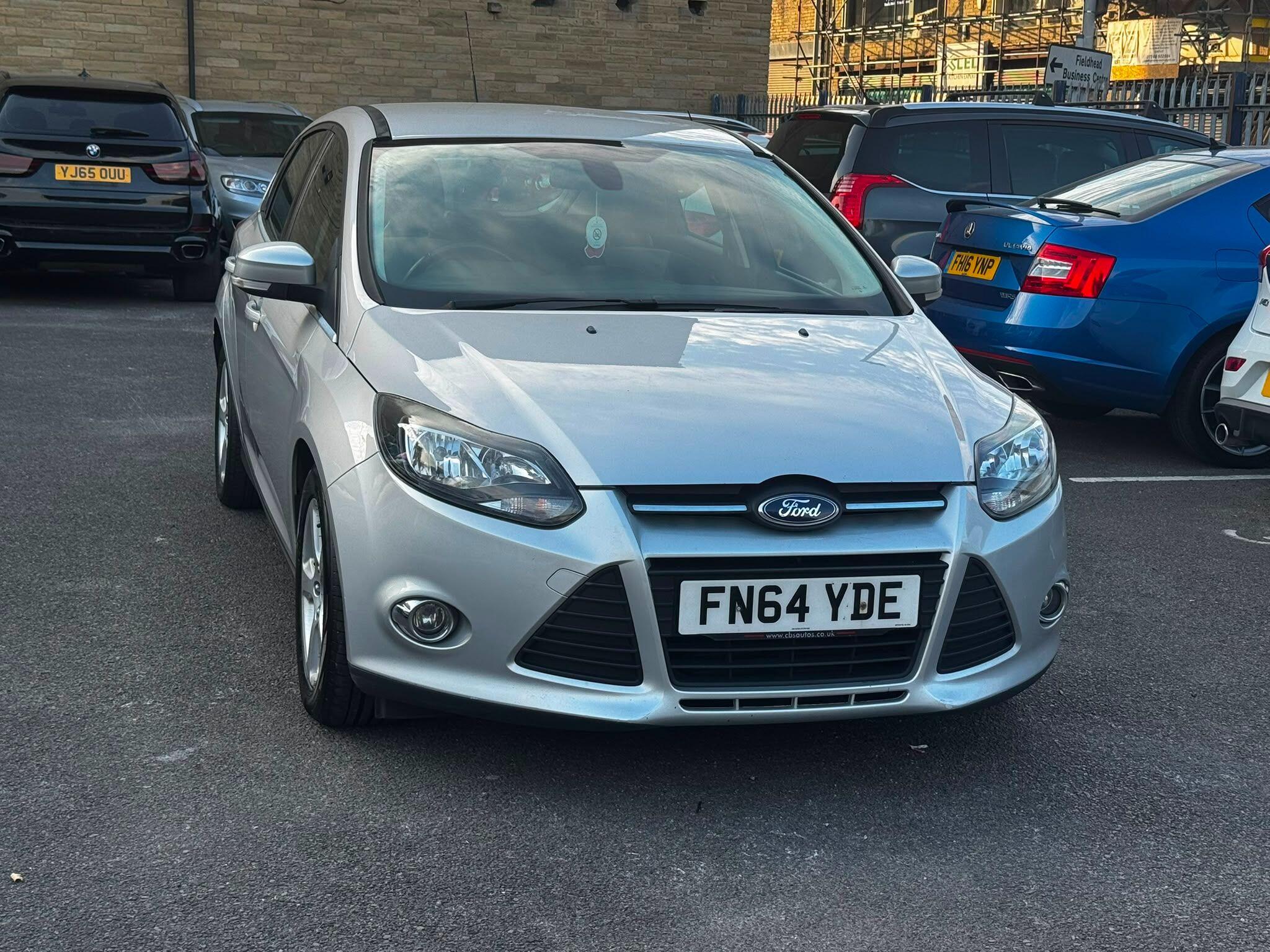 Ford Focus view 12