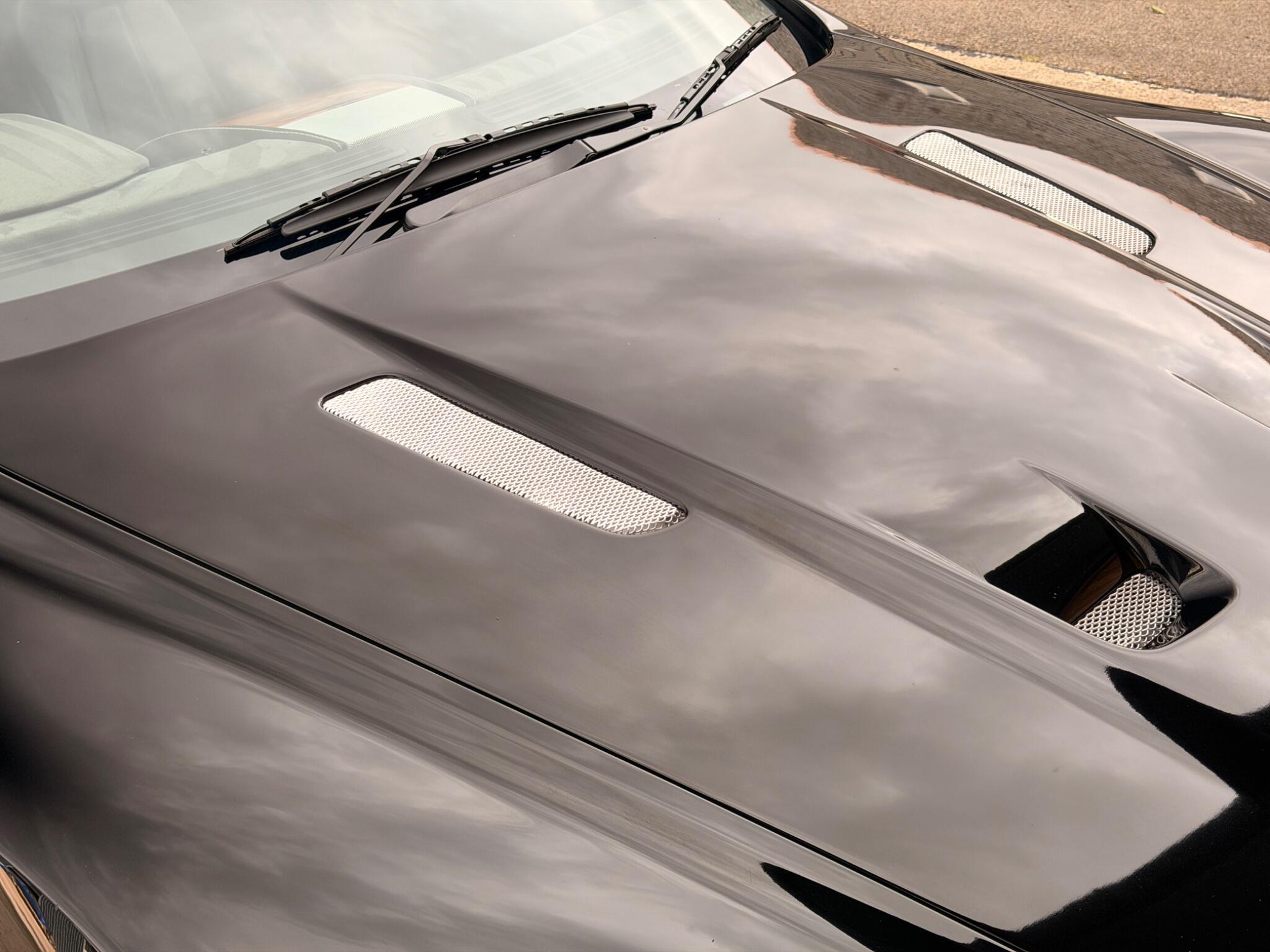 Aston Martin DBS view 26