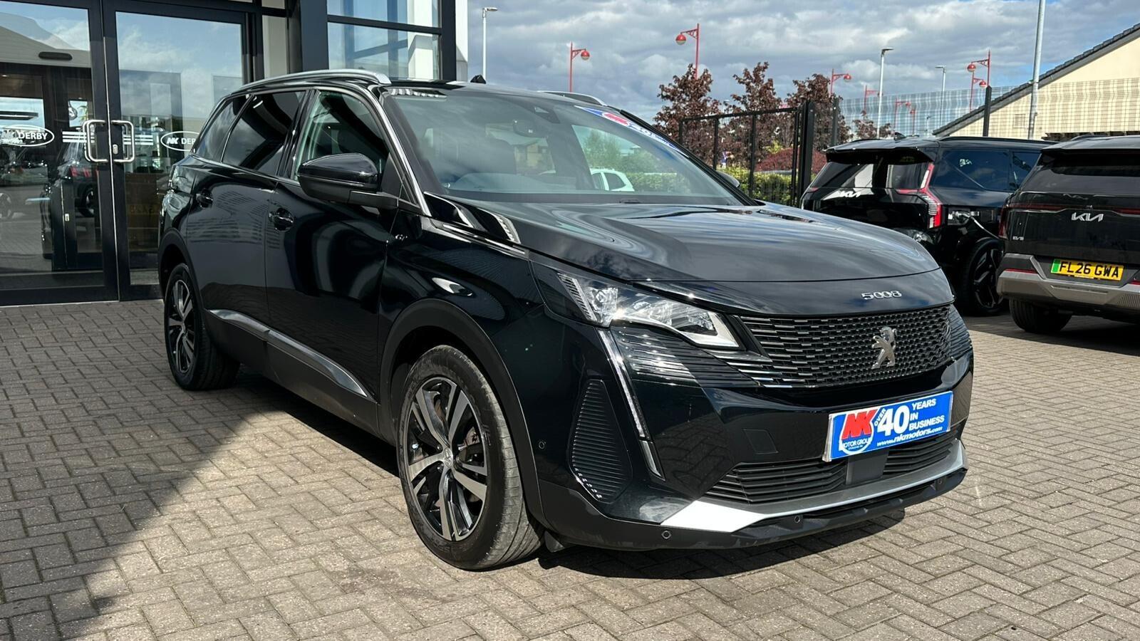 Peugeot 5008 view 5