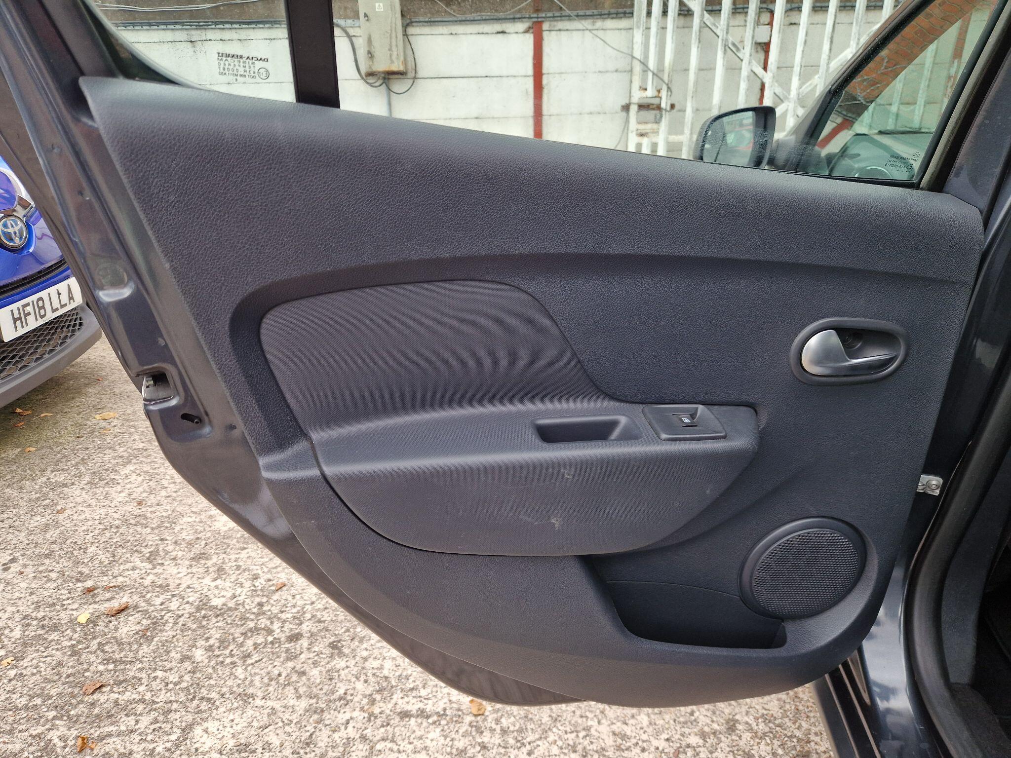 Dacia Sandero Stepway view 33