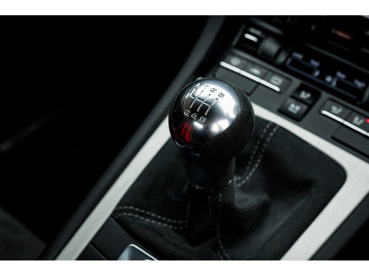 Porsche Cayman view 36