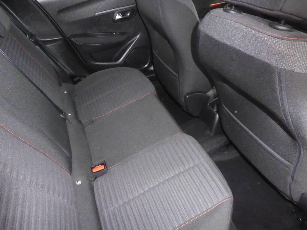 Peugeot 208 view 14