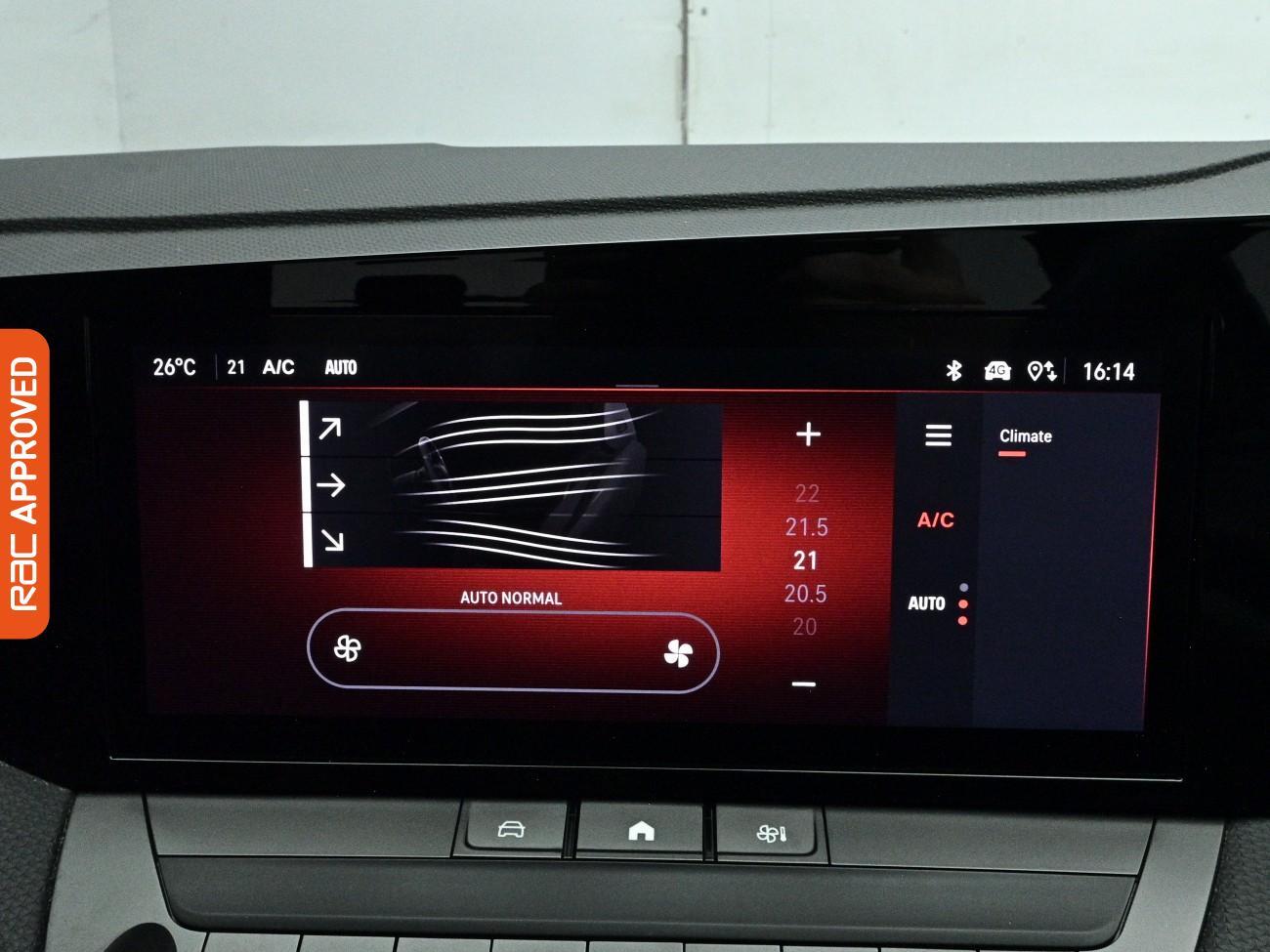 Vauxhall Astra view 25
