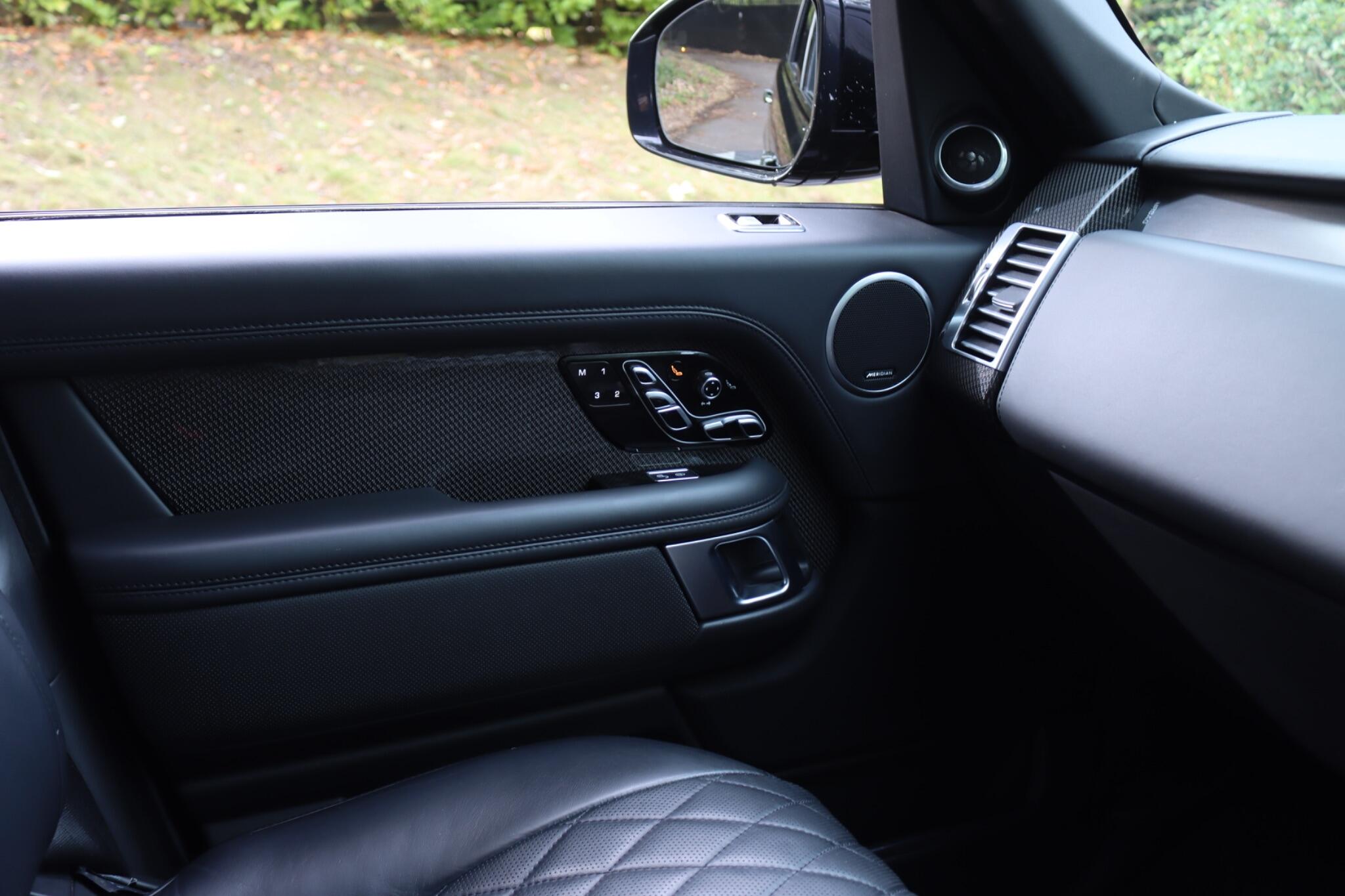 Land Rover Range Rover view 77